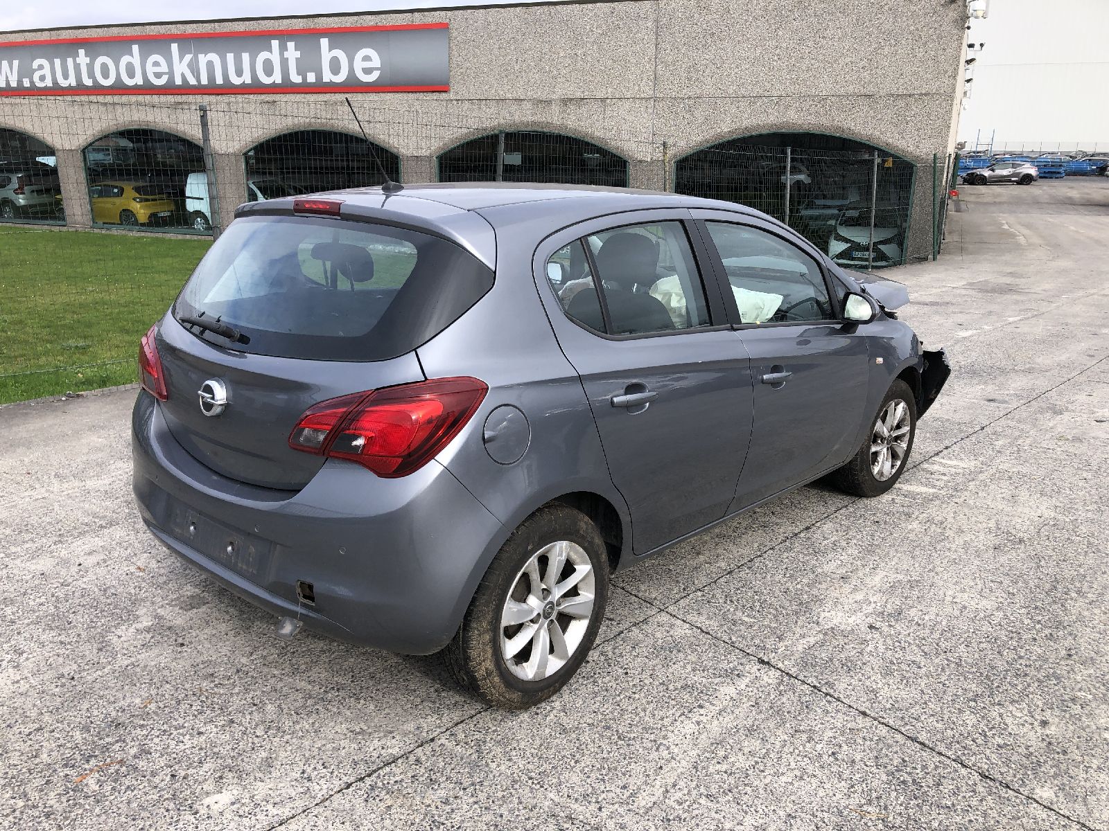 pare choc arr + capteurs Opel Corsa