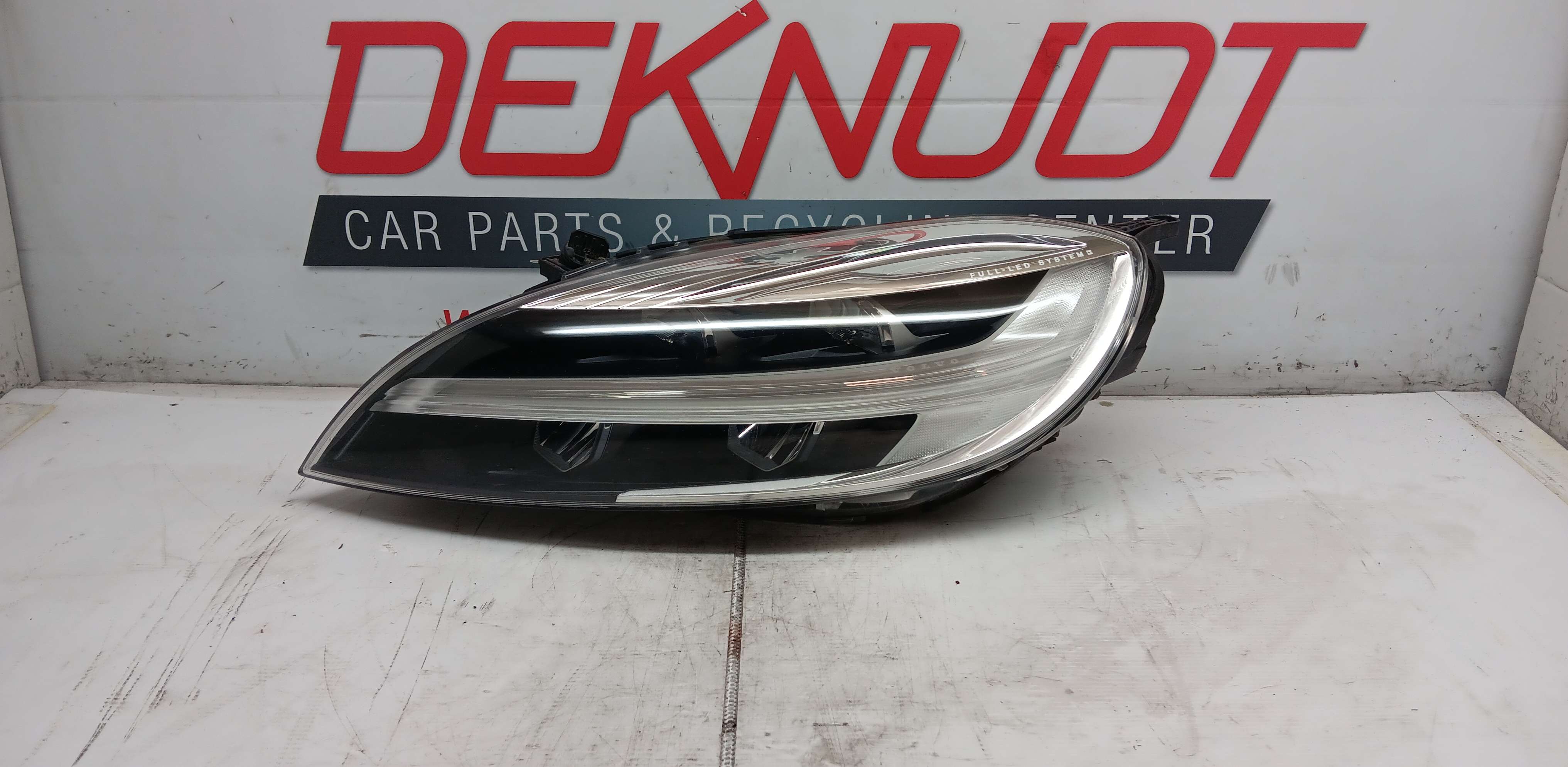 Koplamp links voor Volvo V40