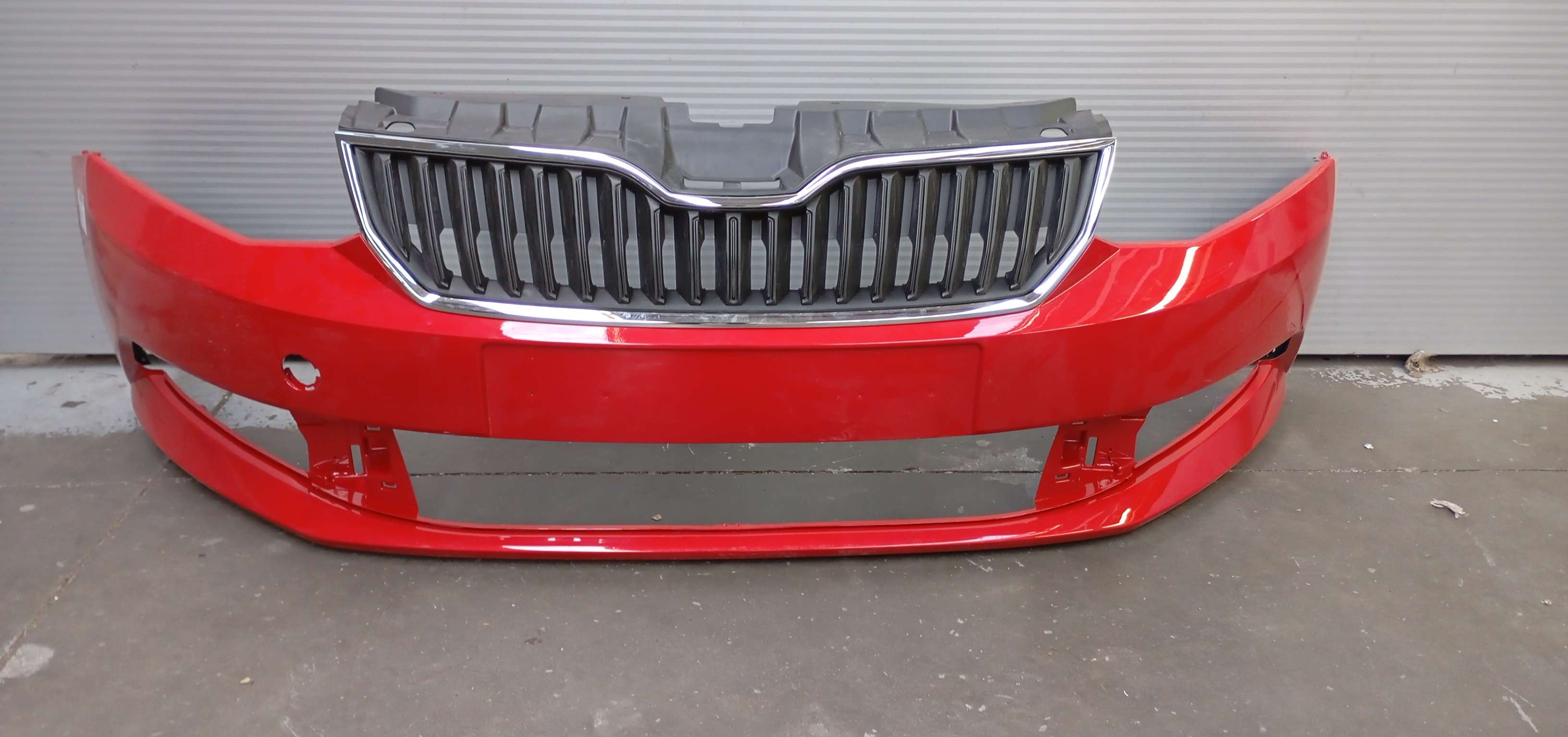 pare choc avant Skoda Fabia