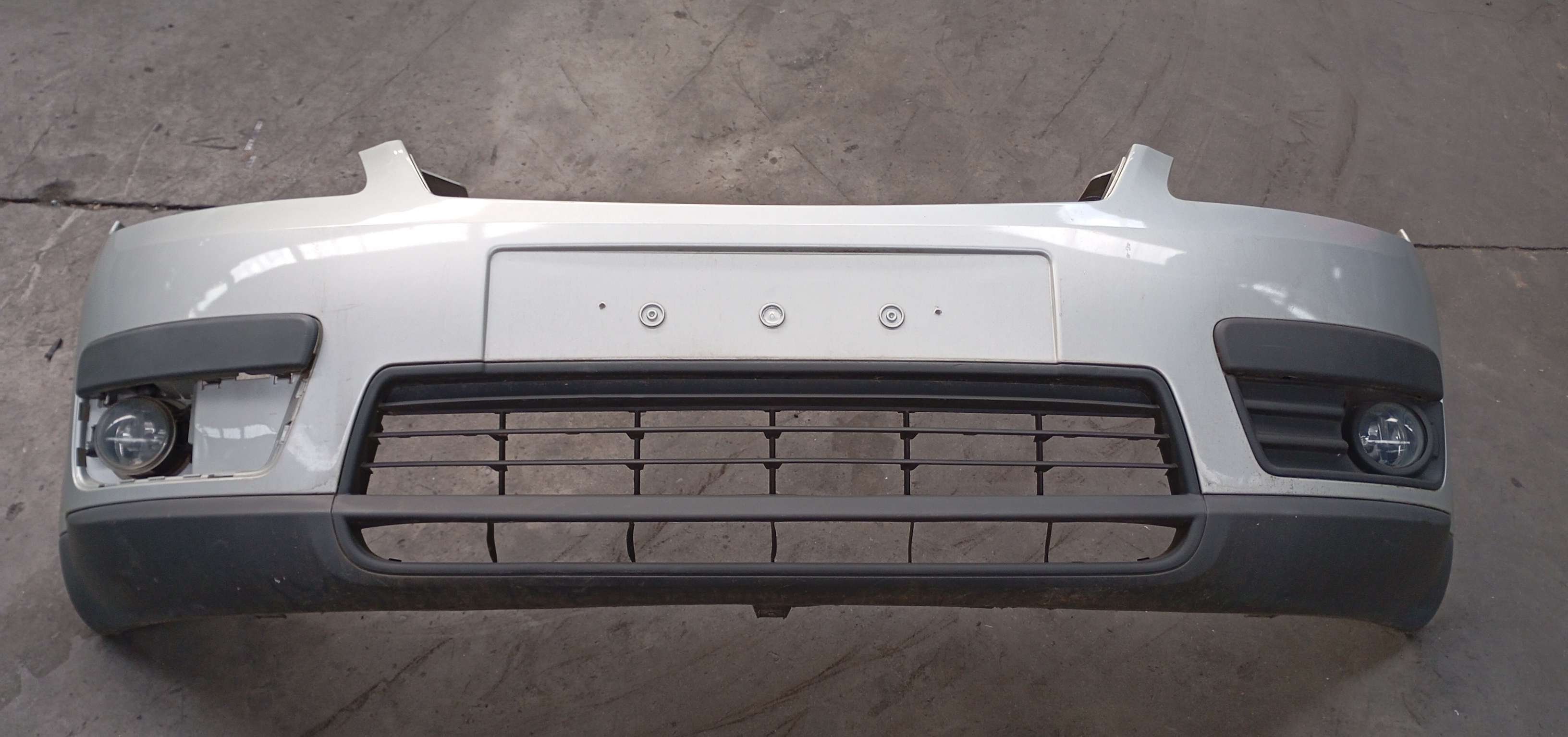 pare choc avant Ford C-Max