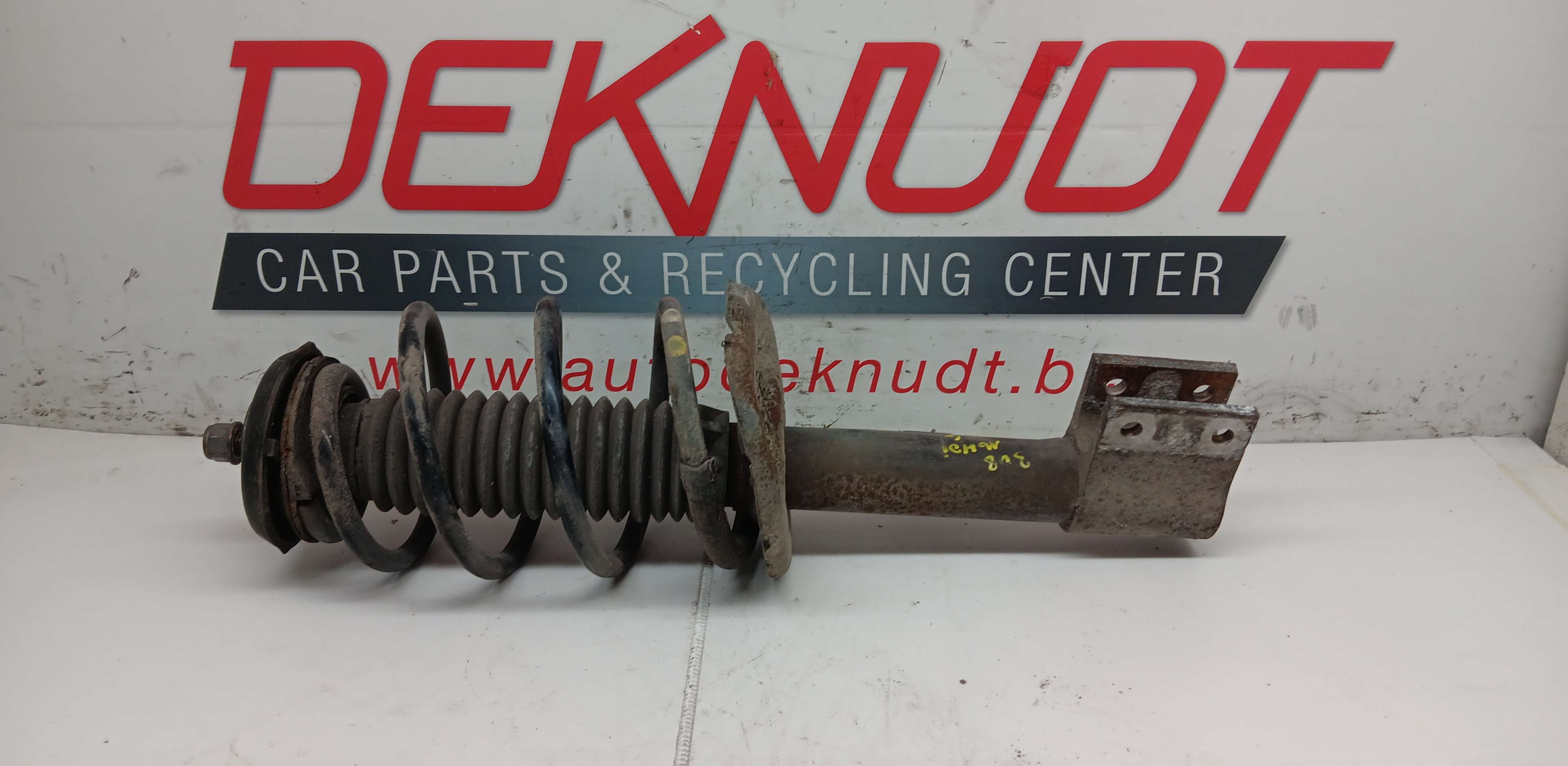 Mc Pherson links voor Peugeot 308