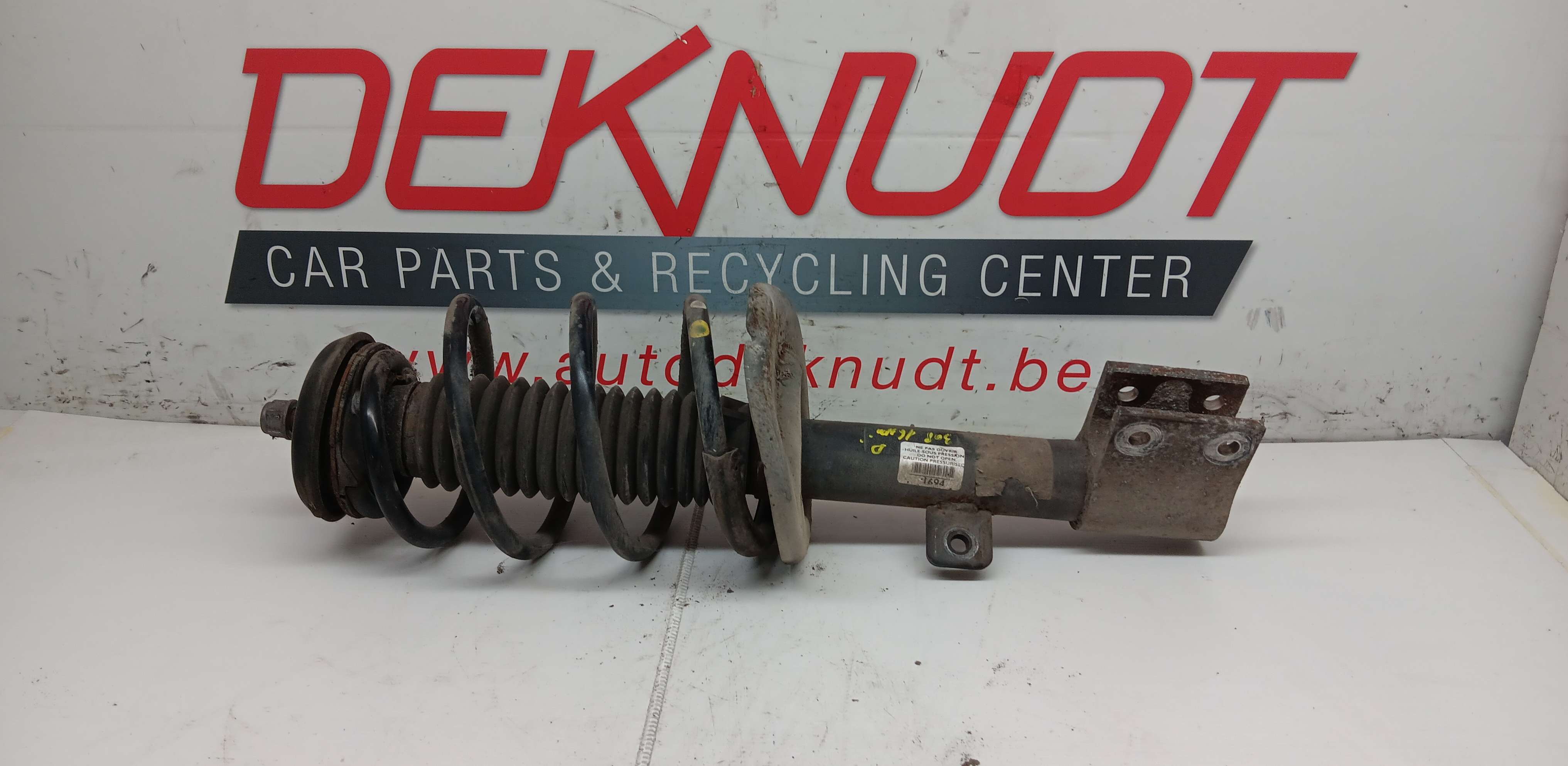 McPherson rechts voor Peugeot 308