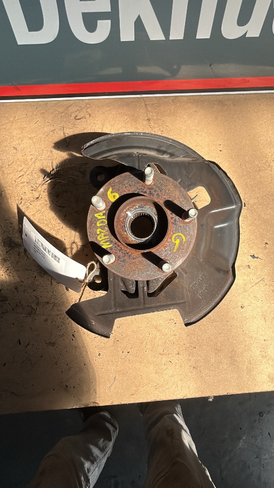 Veerpoot links voor Mazda 6