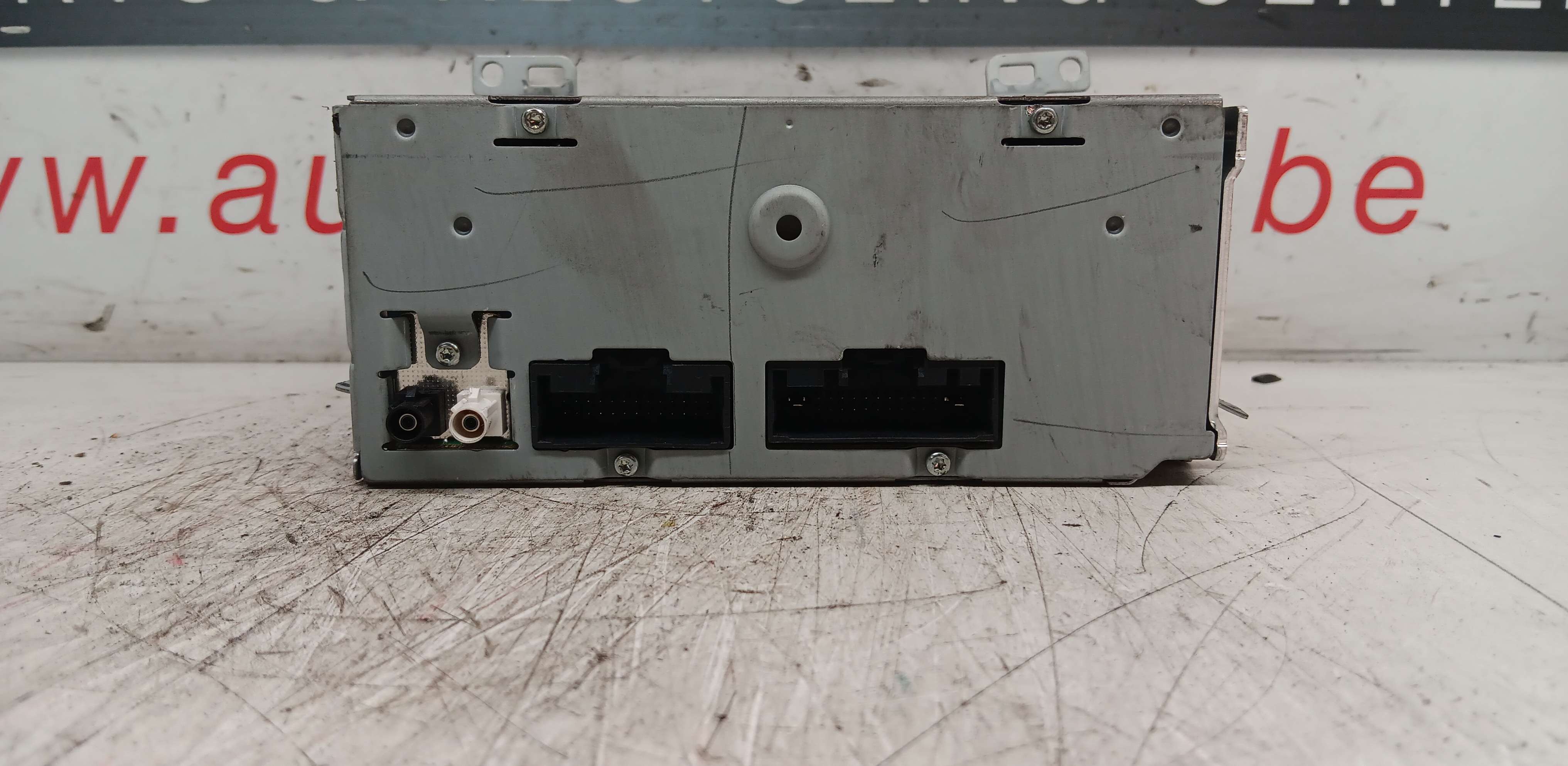 Radio Ford Transit Courier