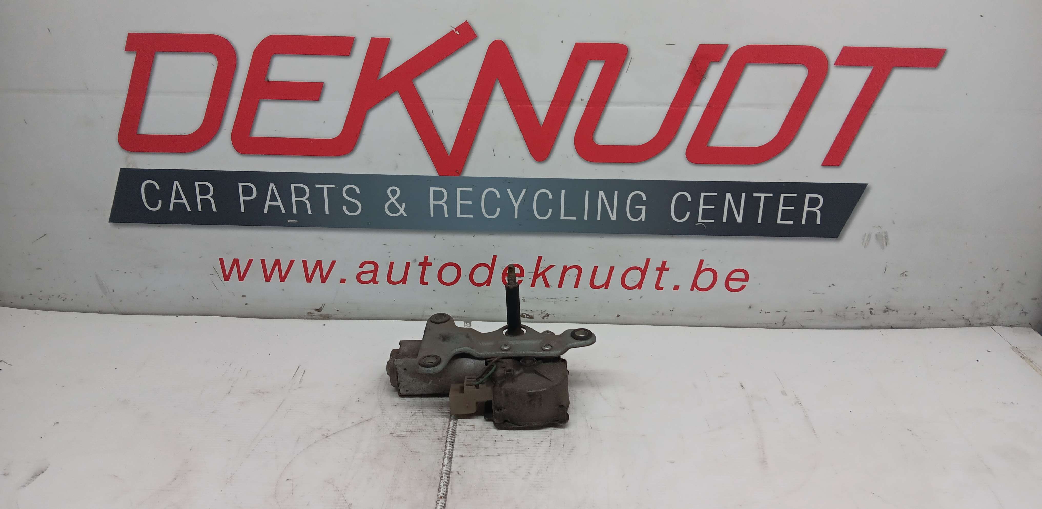 Ruitenwisser motor achter Fiat Cinquecento