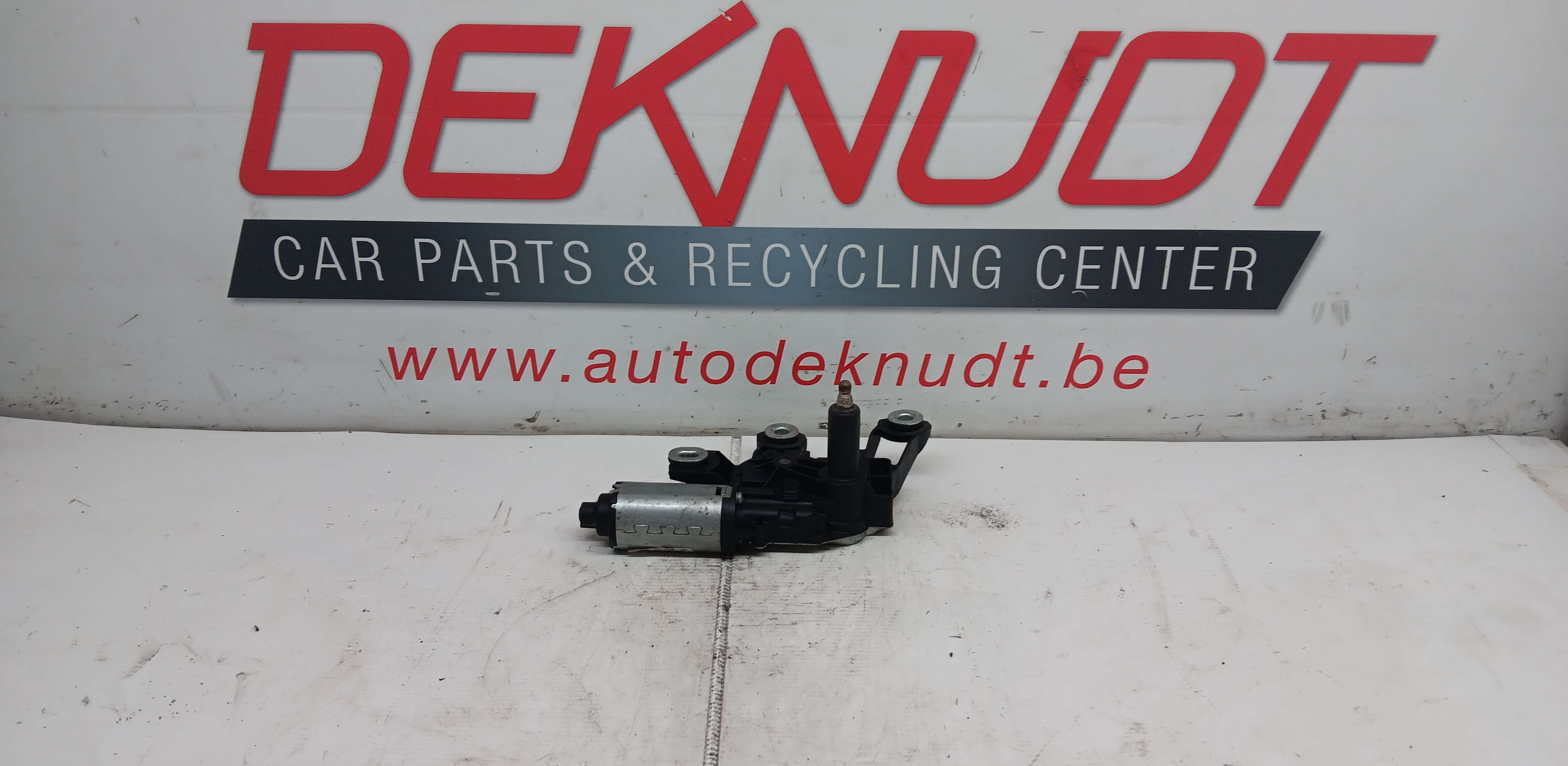 Ruitenwisser motor achter Ford Fiesta
