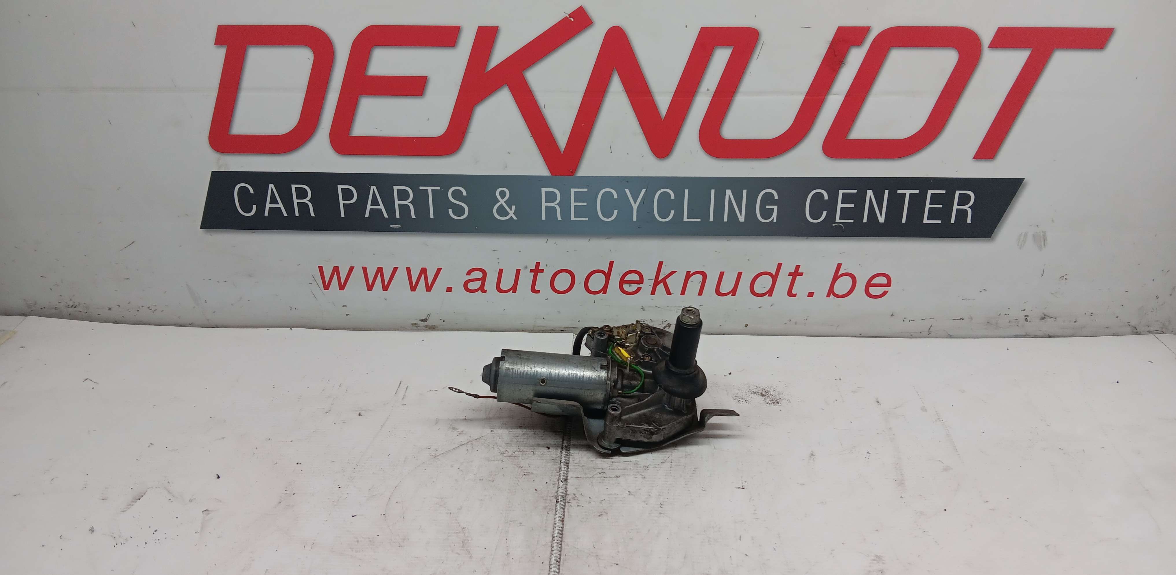 Ruitenwisser motor achter Ford Fiesta