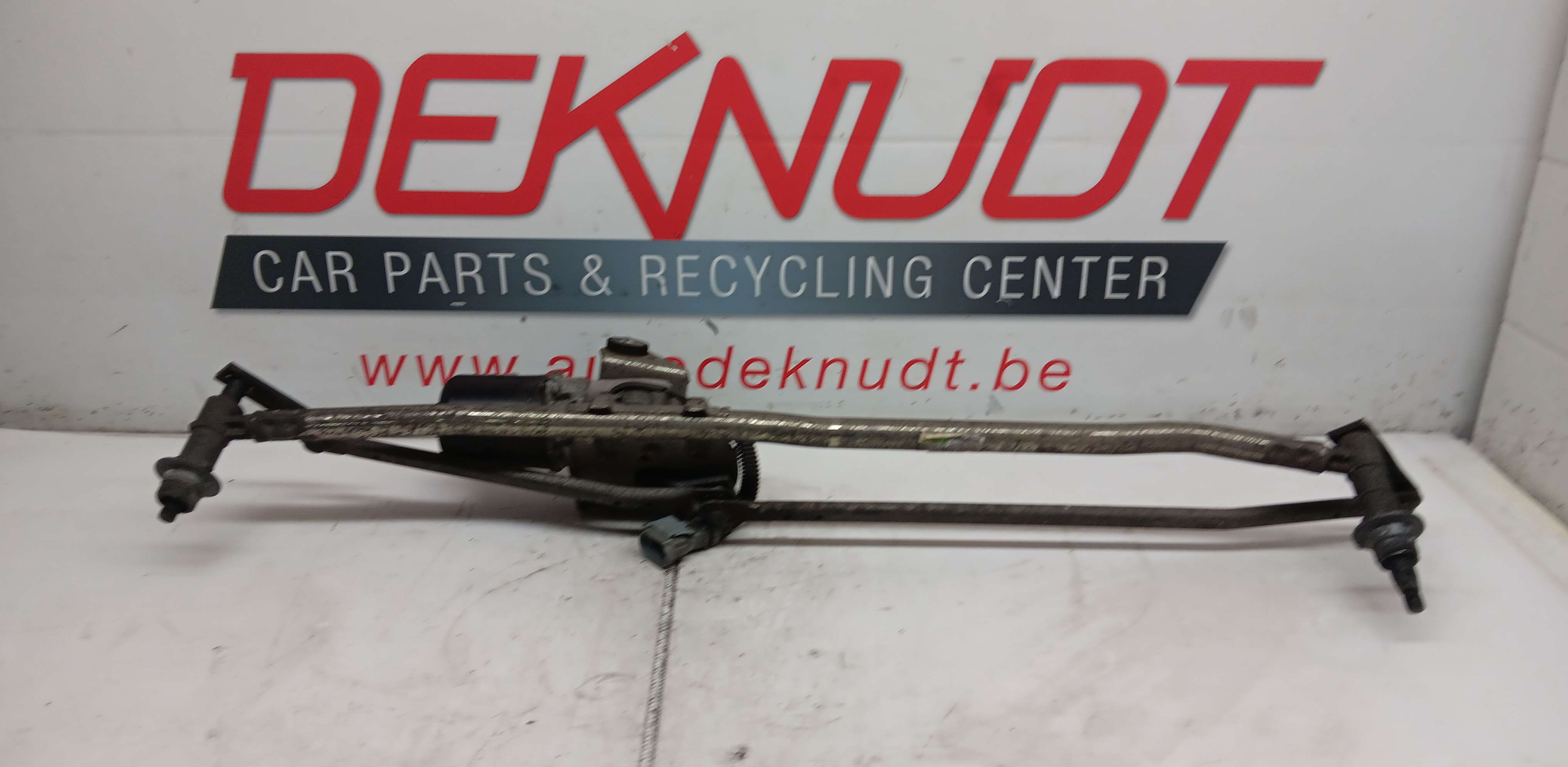 Moteur essui glace avant Iveco ANDERE