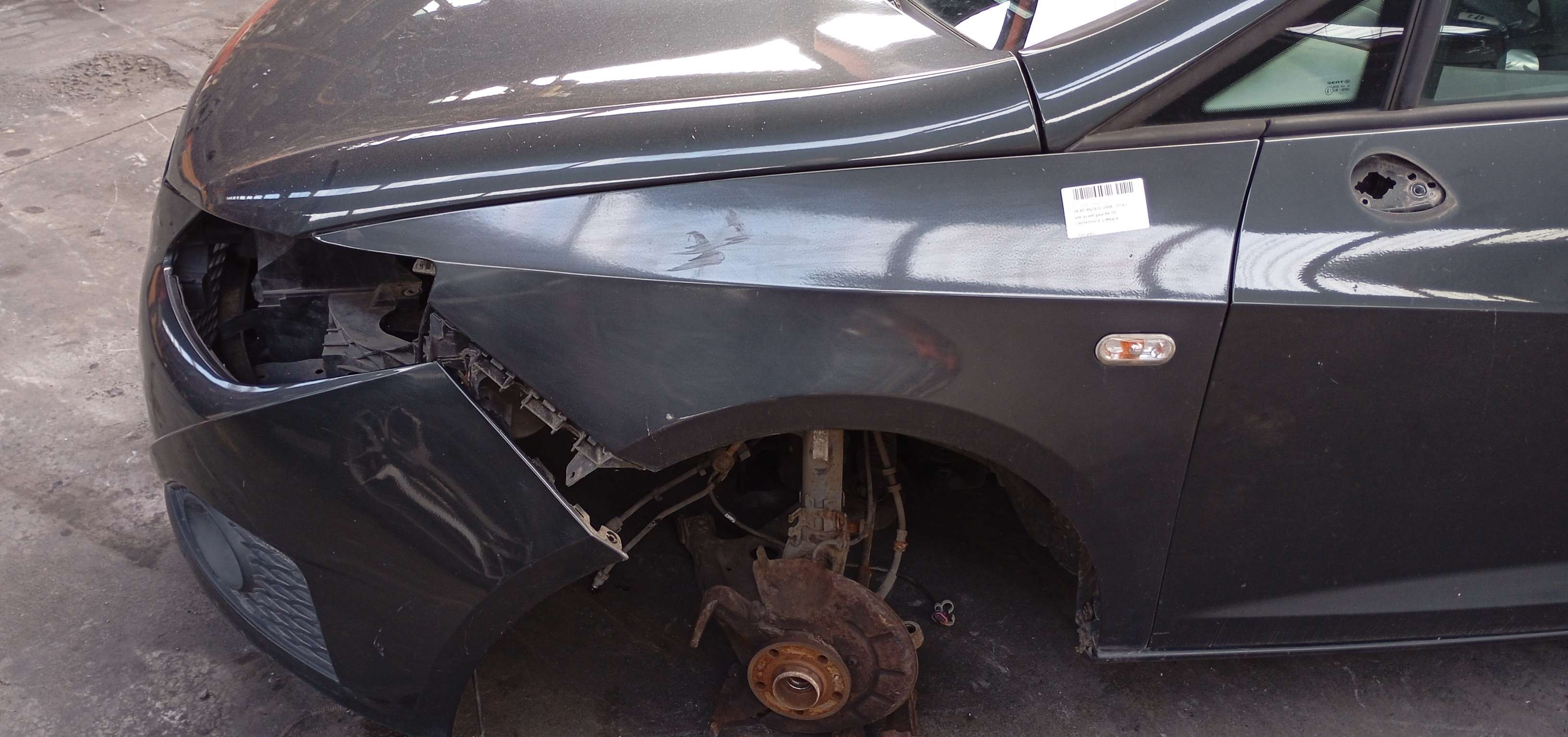 aile avant gauche Seat Ibiza