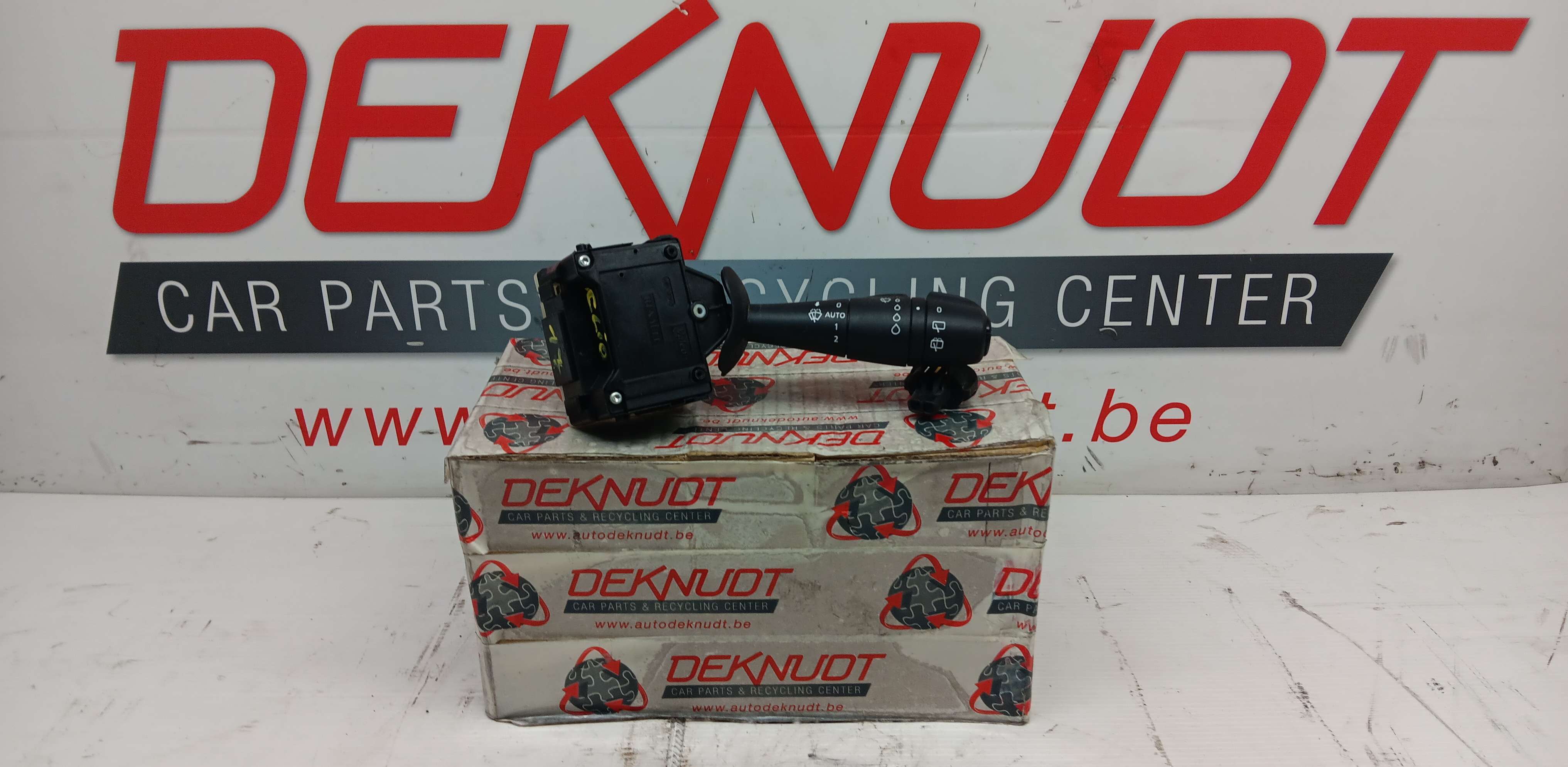 commodo essuie glace Renault Clio