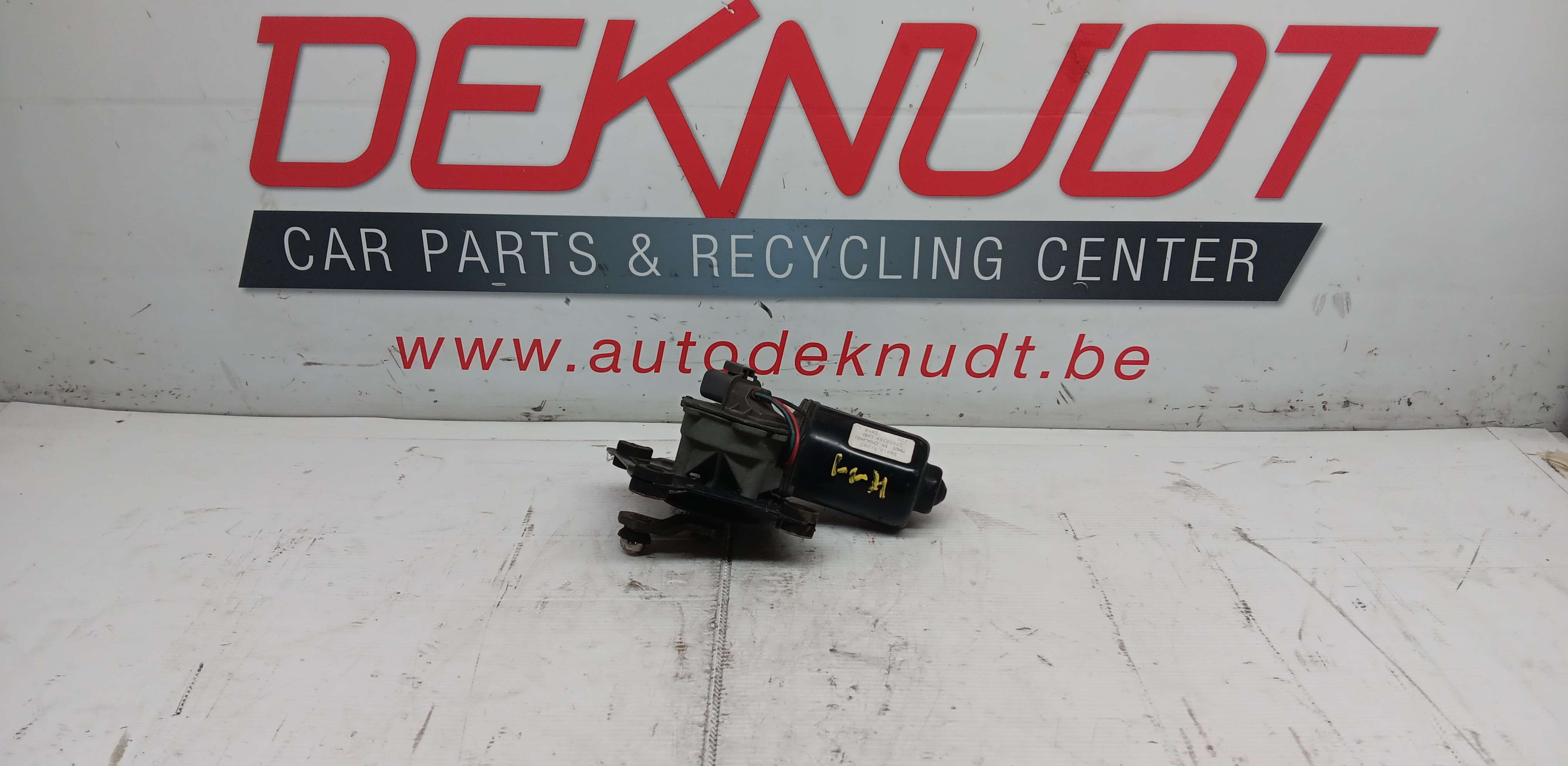 Moteur essui glace avant Nissan Micra