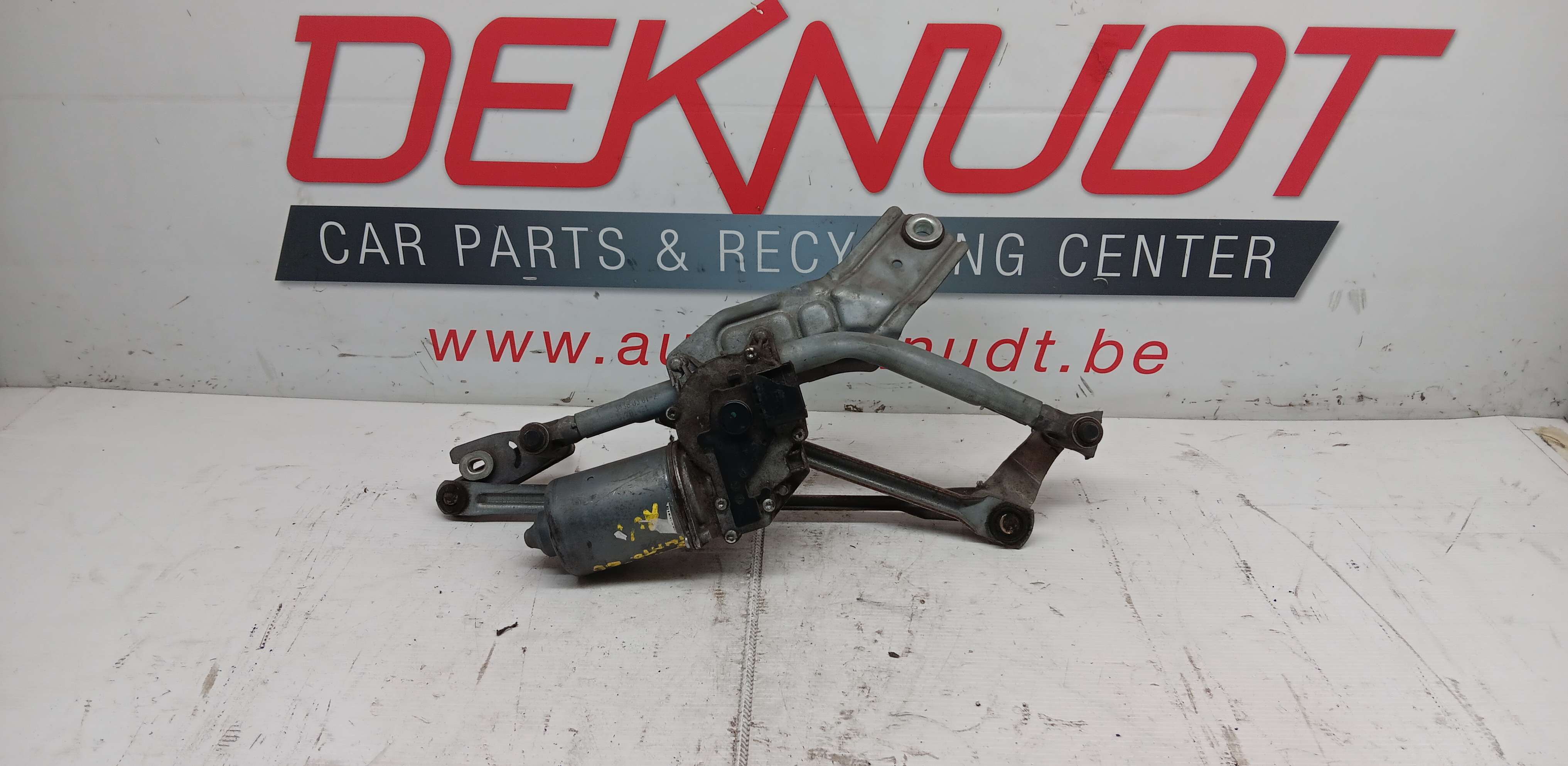 moteur essui glace avant Fiat Punto