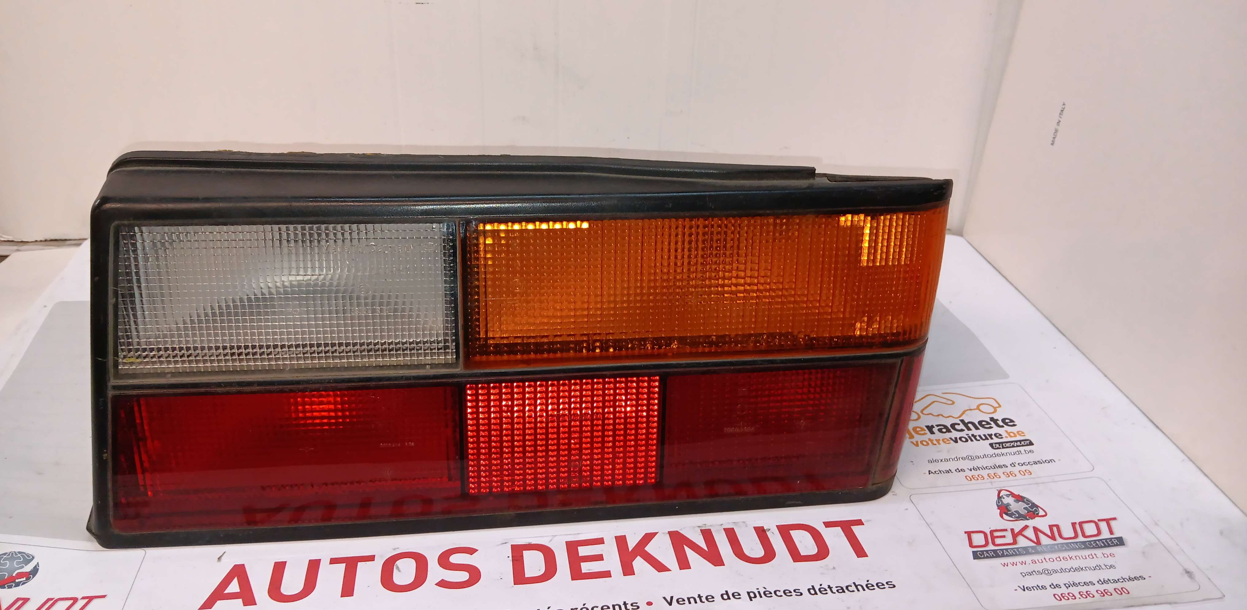 Lichtblok rechts achter Saab 900