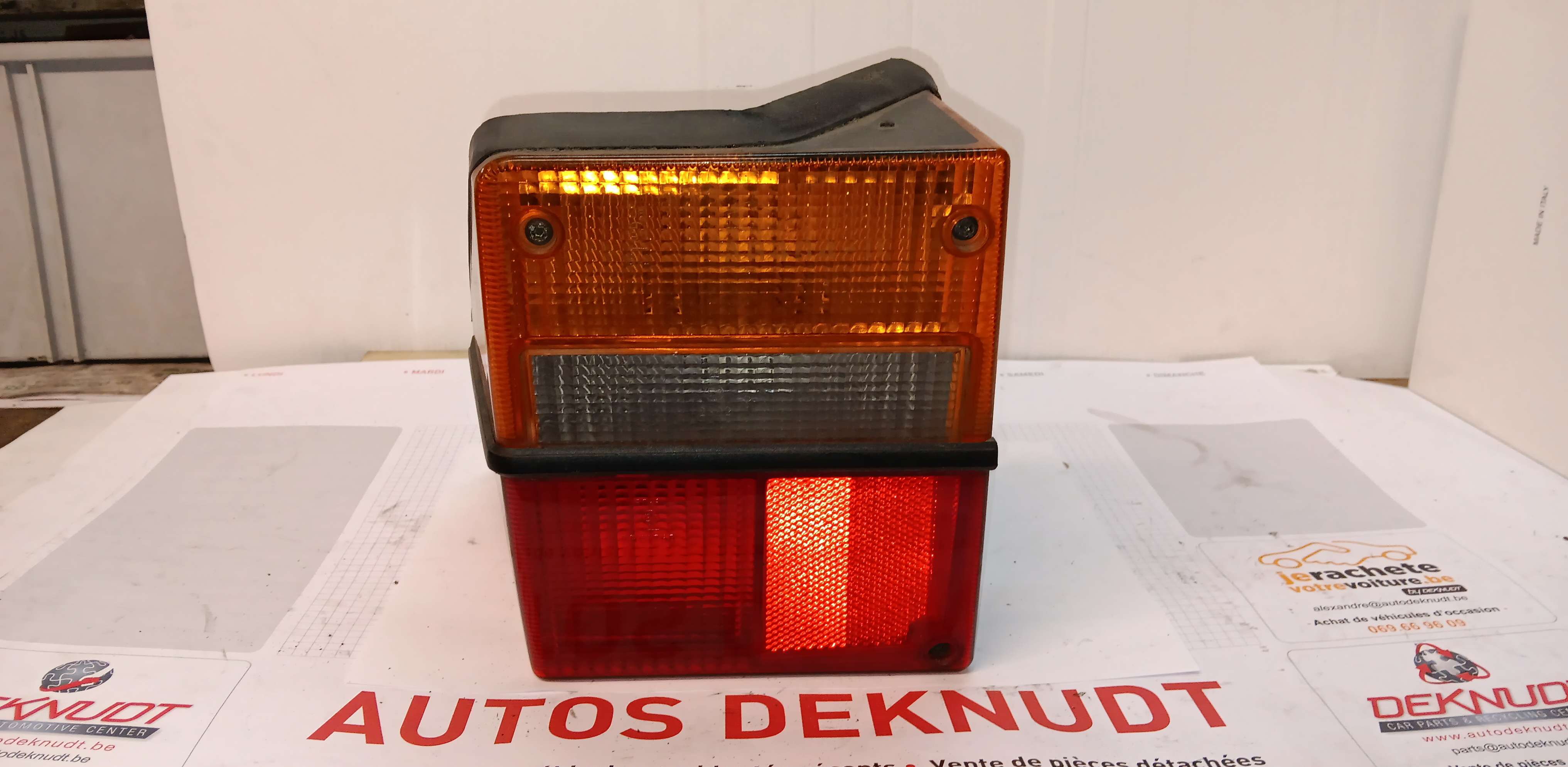 Lichtblok links achter Saab 900
