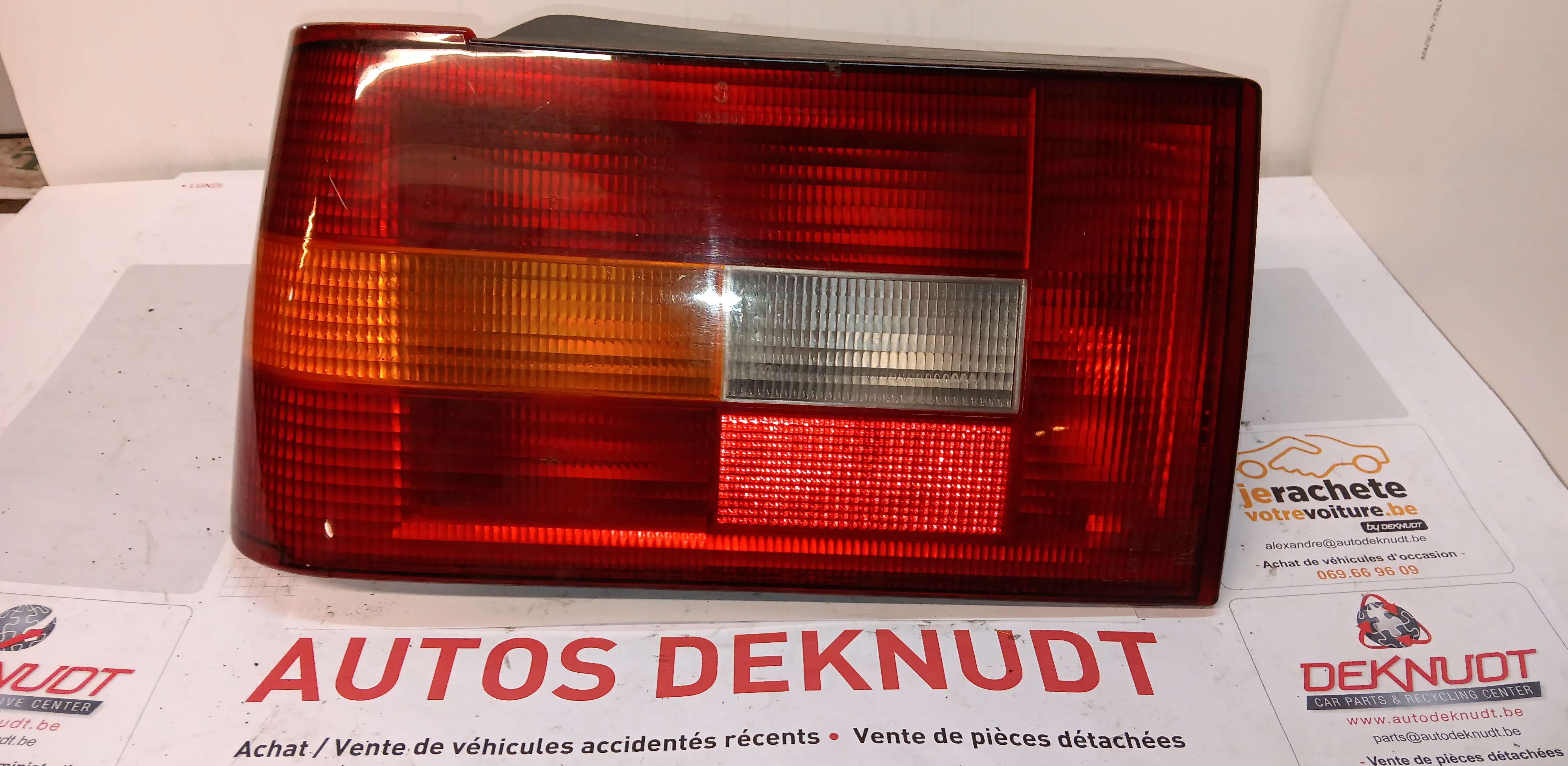 Lichtblok links achter Volvo 440