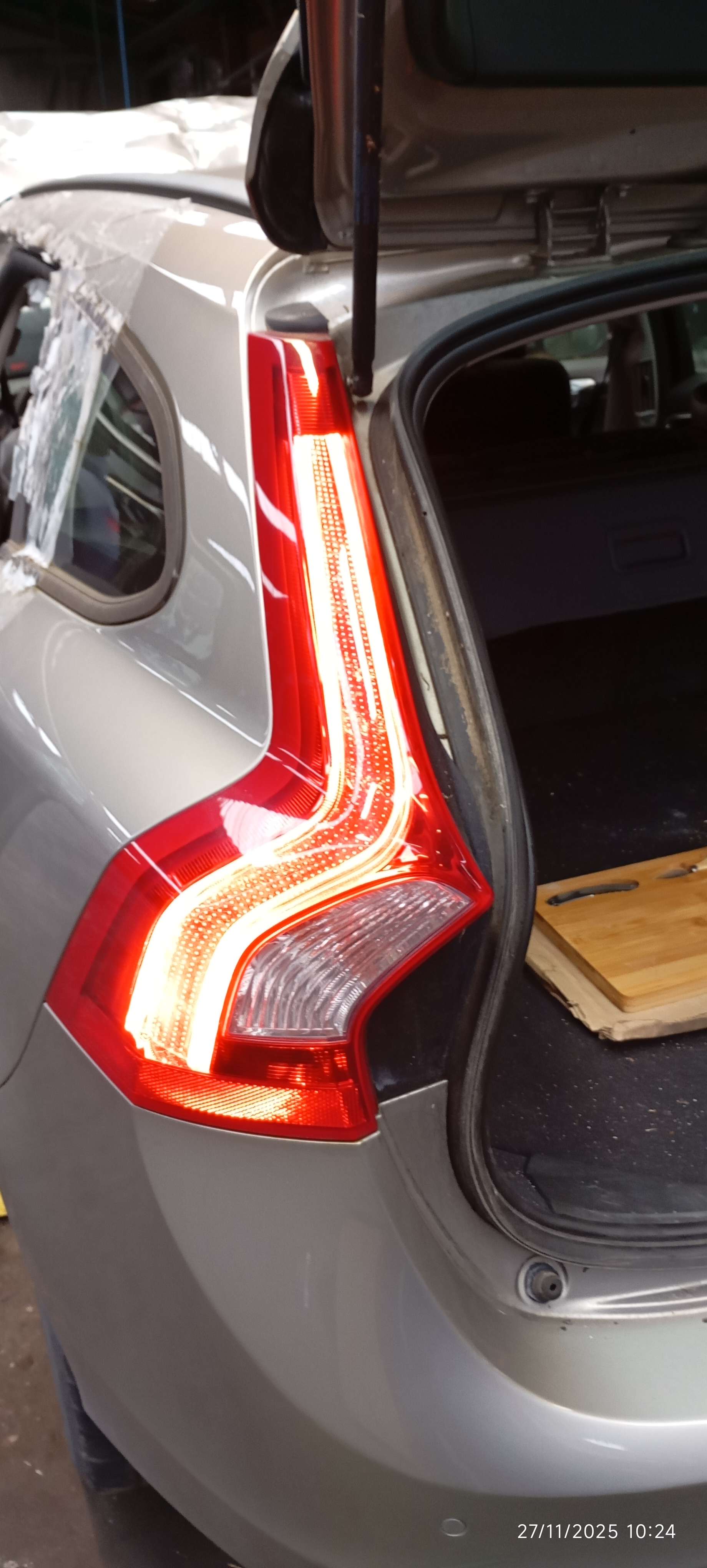 Lichtblok links achter Volvo V60