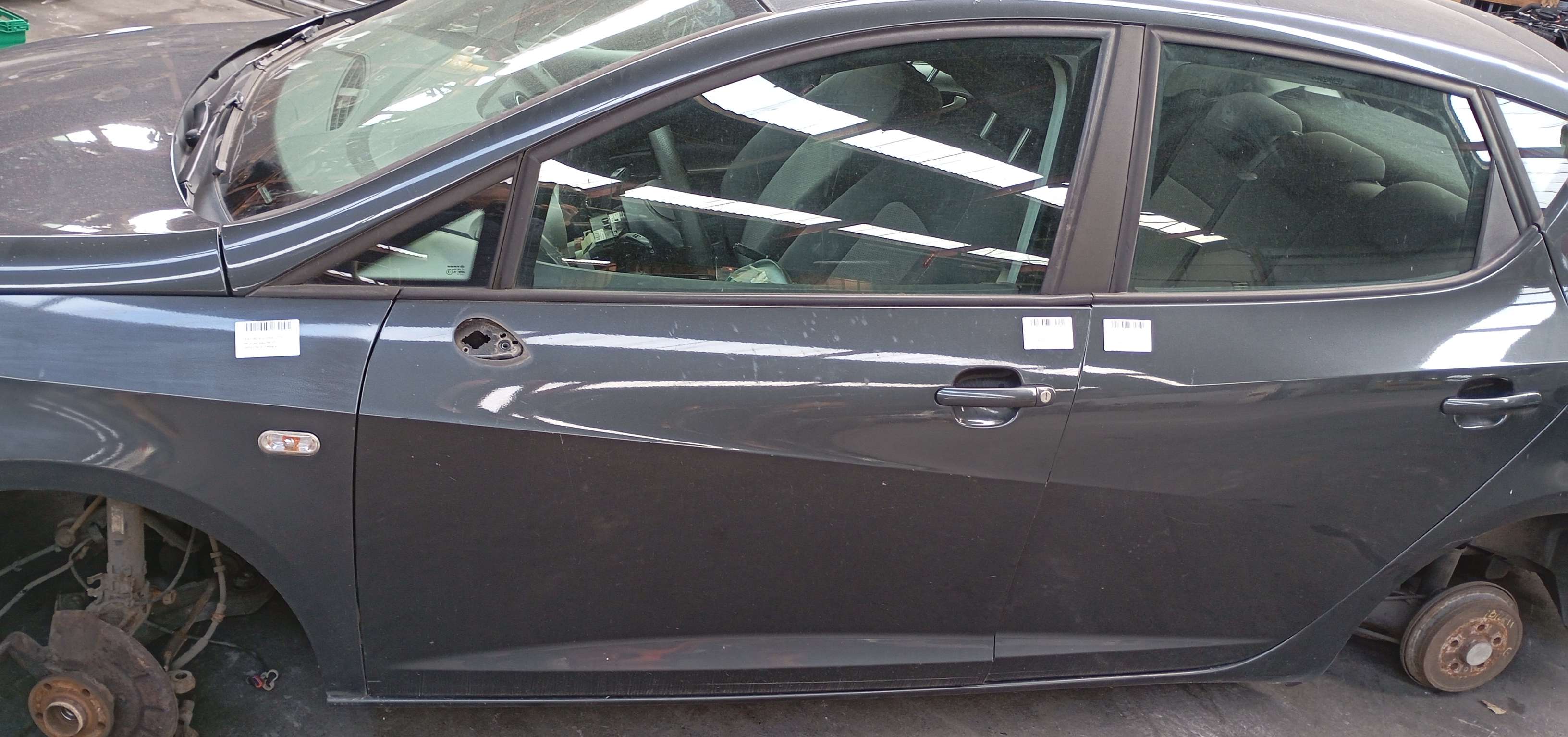 Deur links voor Seat IBIZA IV 2008 - 17 6J