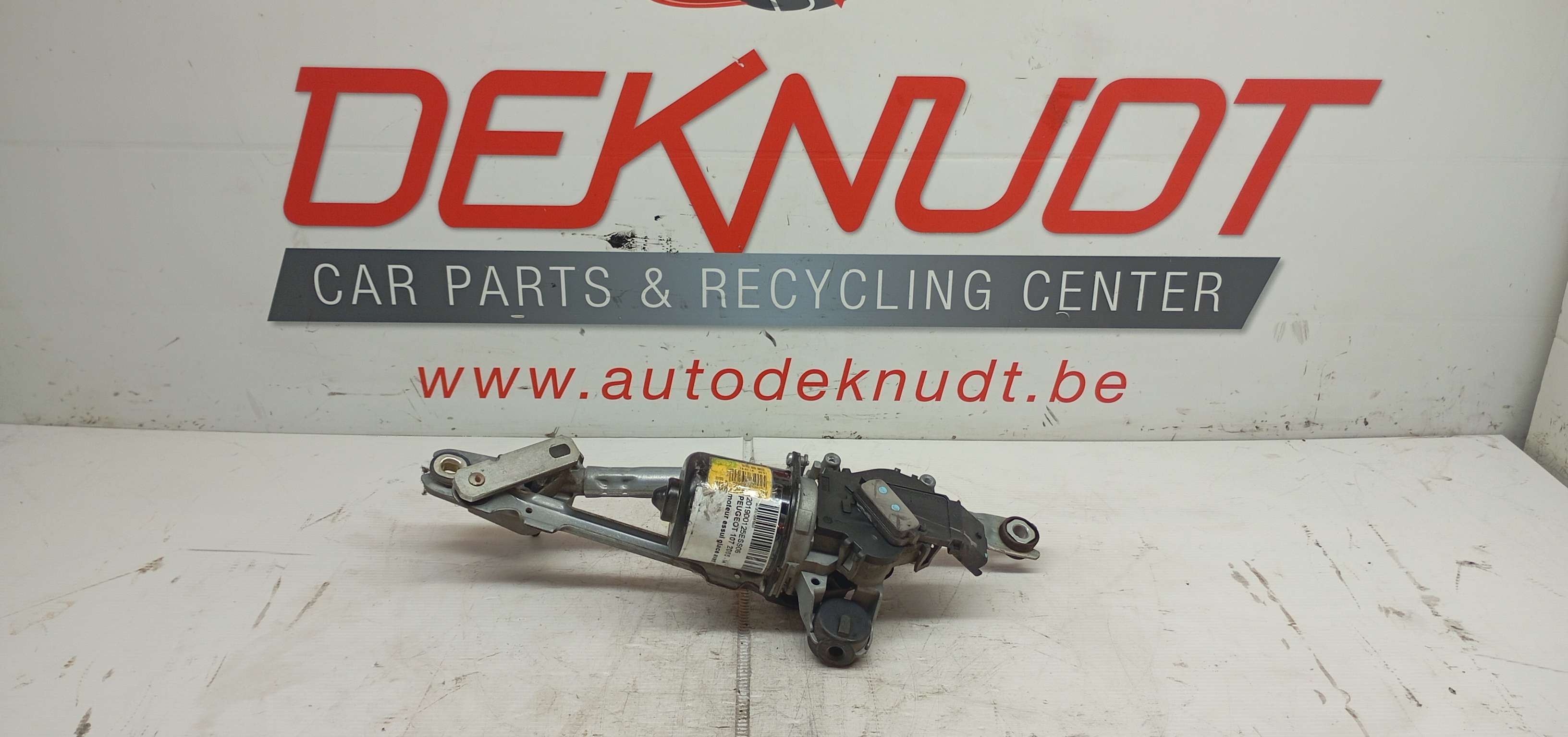 moteur essui glace avant Peugeot 107 2005 - 14