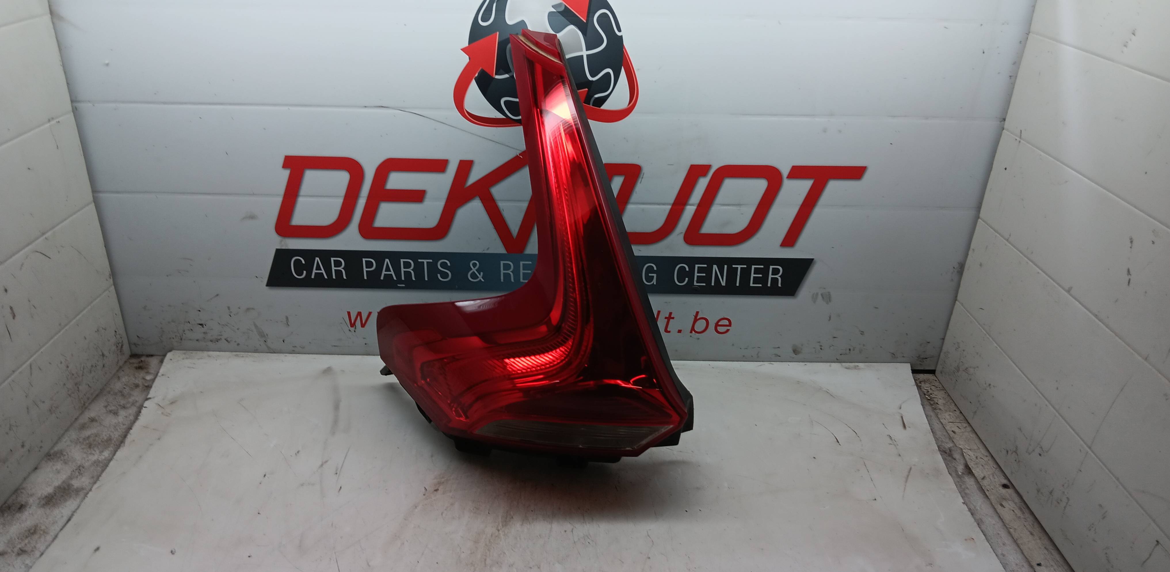 feu ARG Volvo V 40 II 2012 - 19