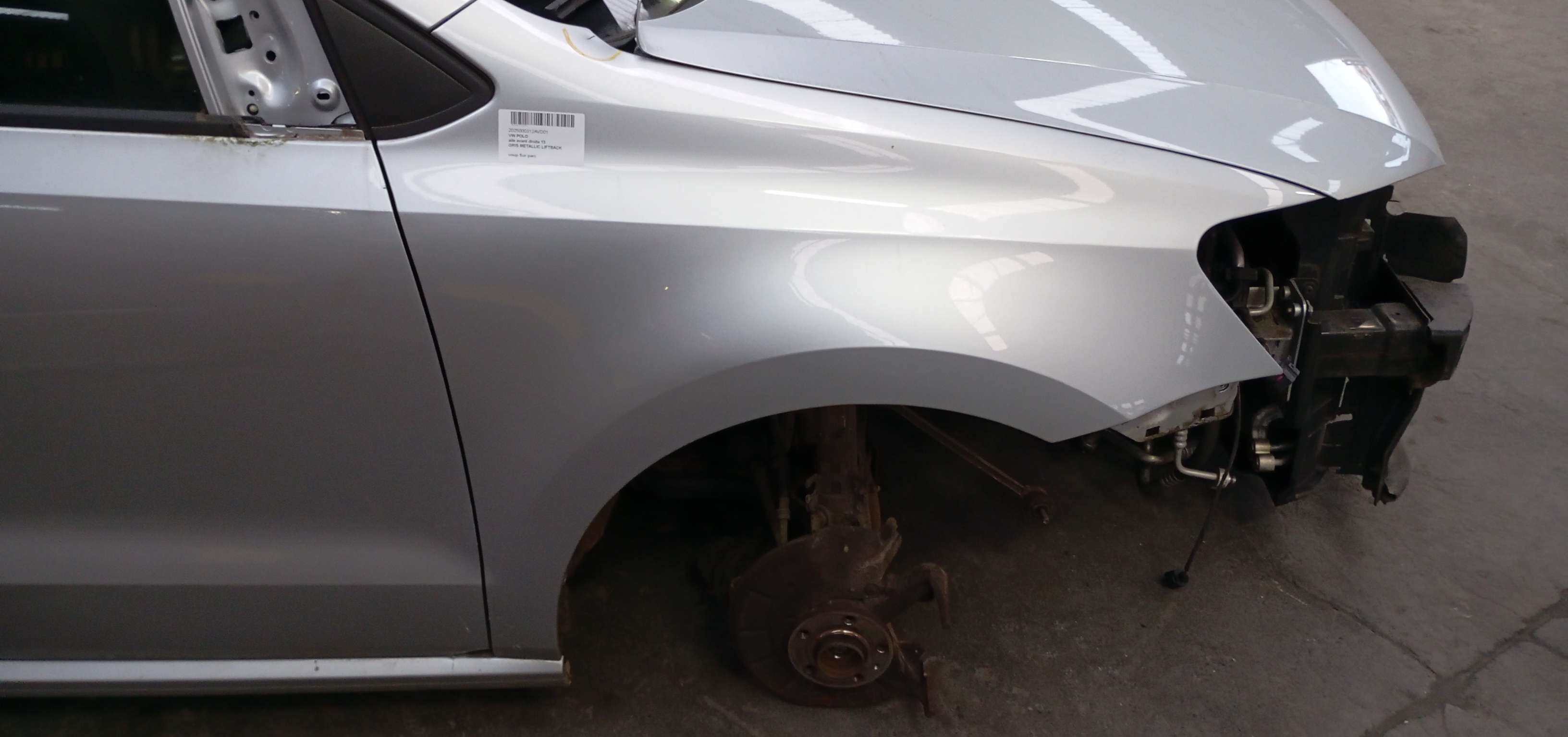 Vleugel rechts voor Vw POLO 2009 - 17 6R