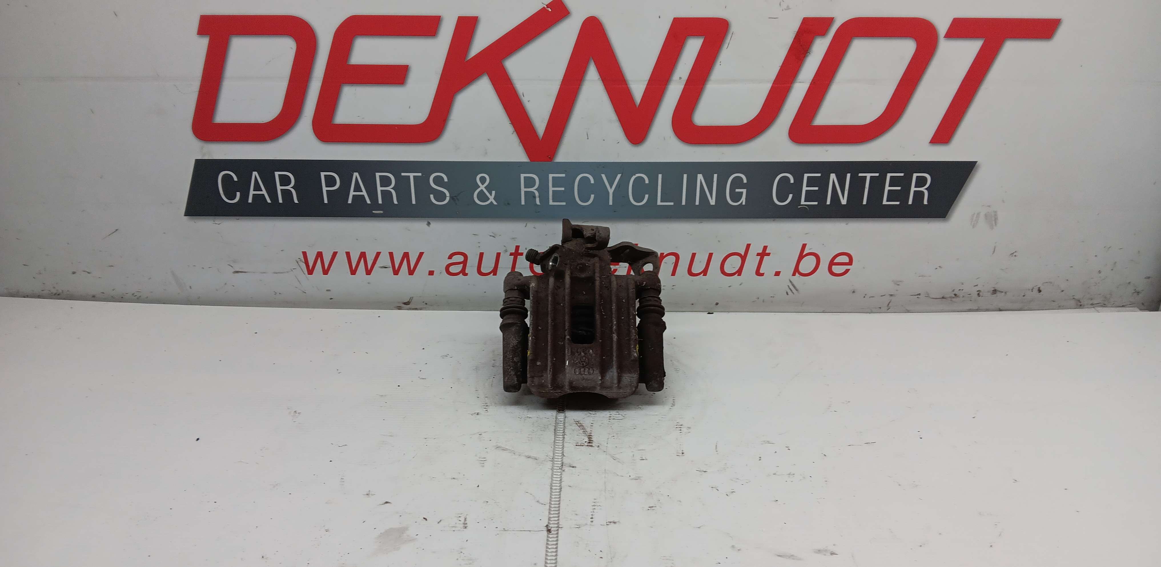 Remschijf links ACHTER Audi TT 8N 1998 - 06