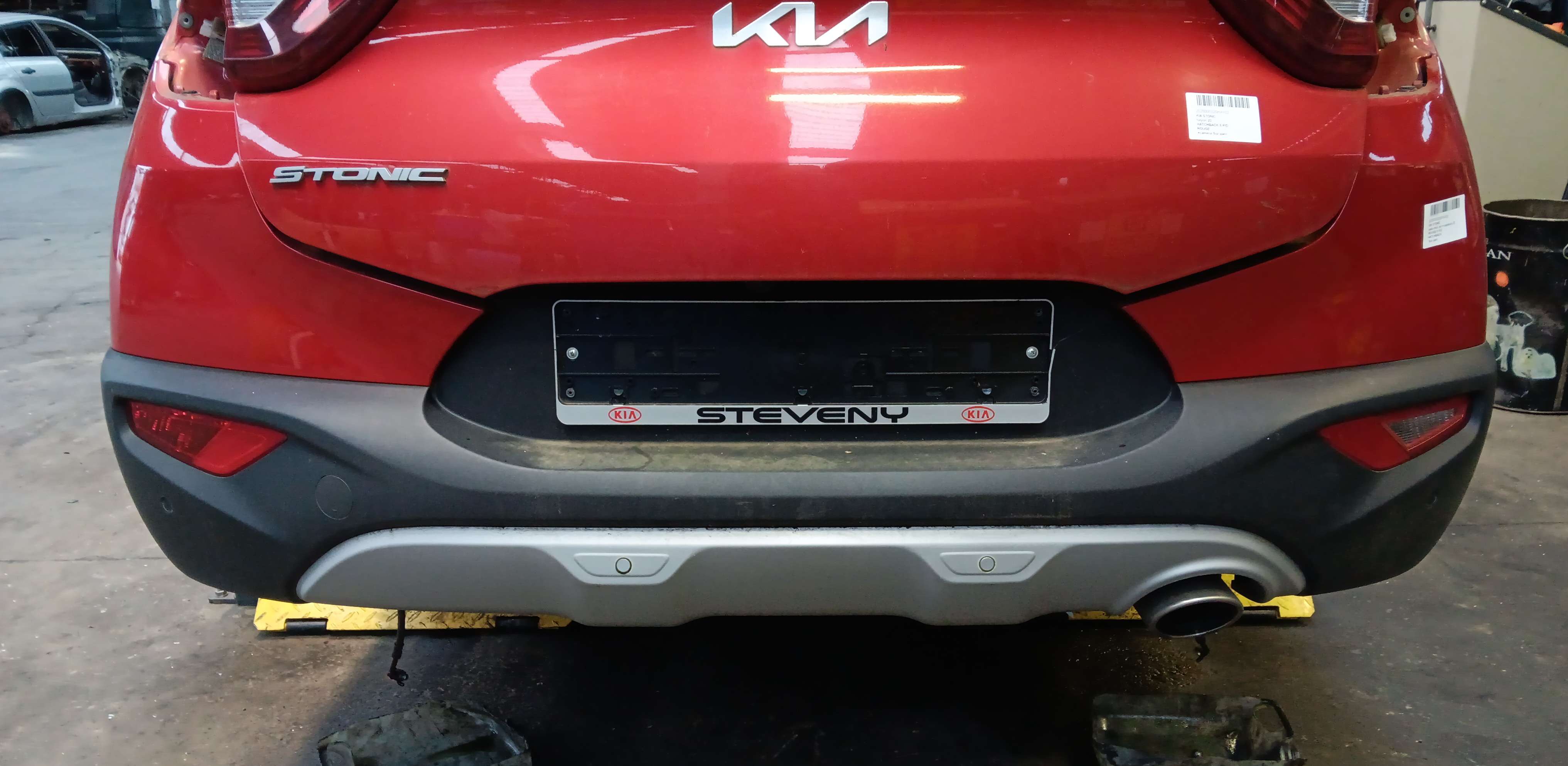 Bumper achter met sensor Kia STONIC I 2020 - 25