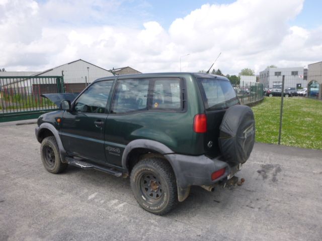 porte AV G Nissan TERRANO