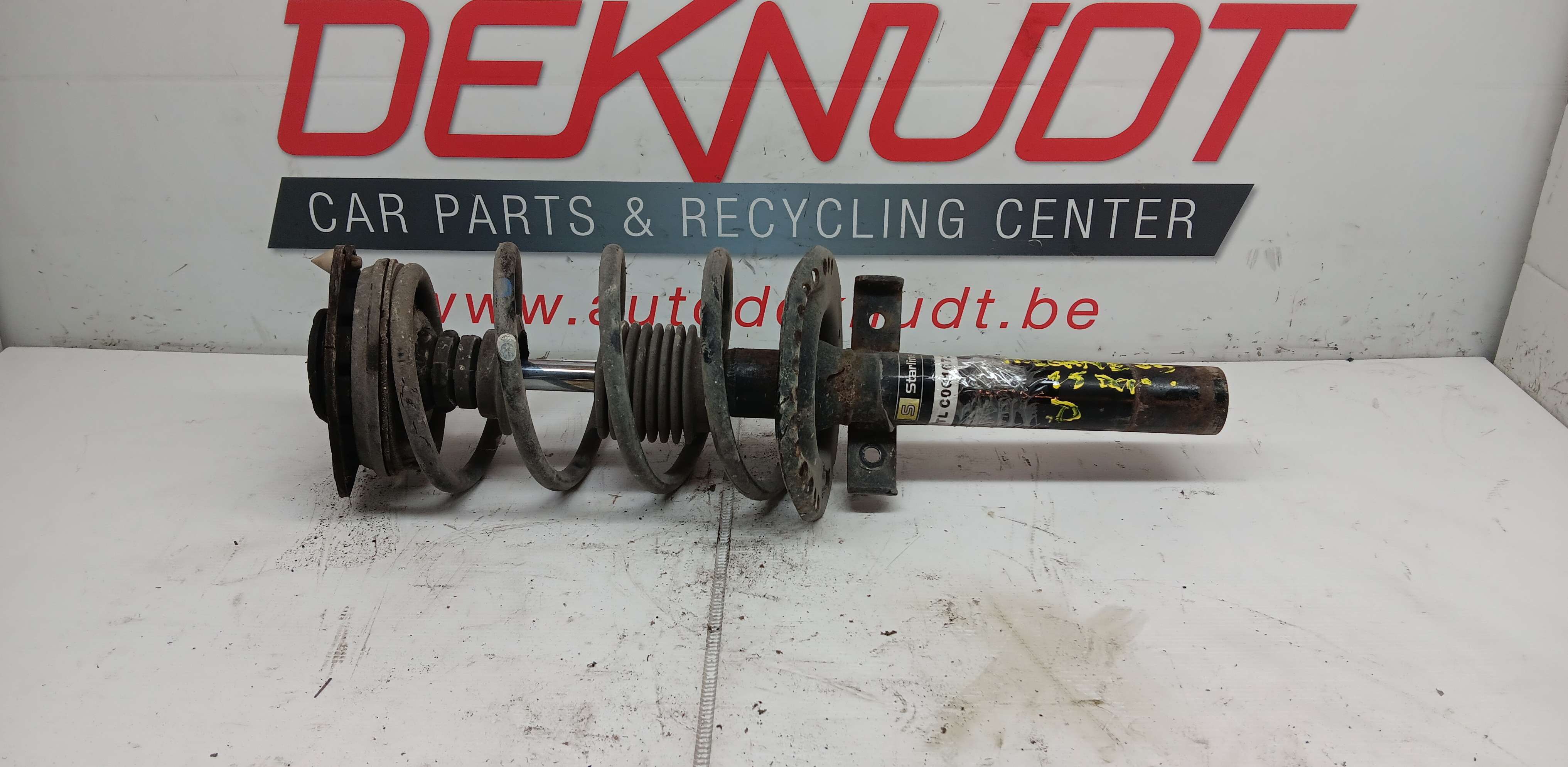 Fusee rechts voor Renault MEGANE II 2002 - 06