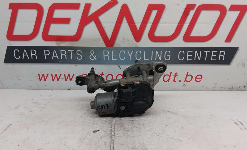 moteur essuie glace avant droit