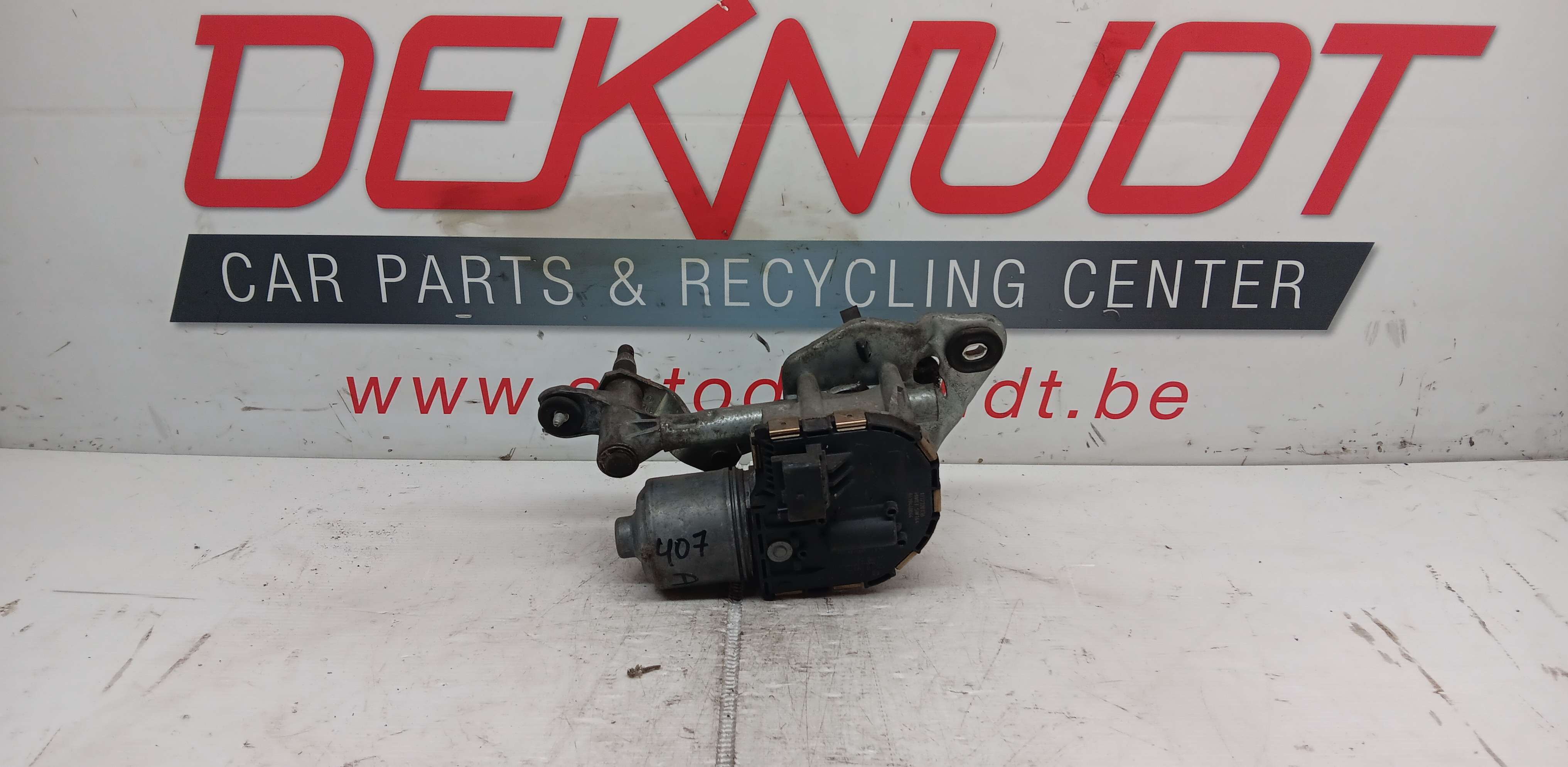 Moteur essuie glace droit Peugeot 407