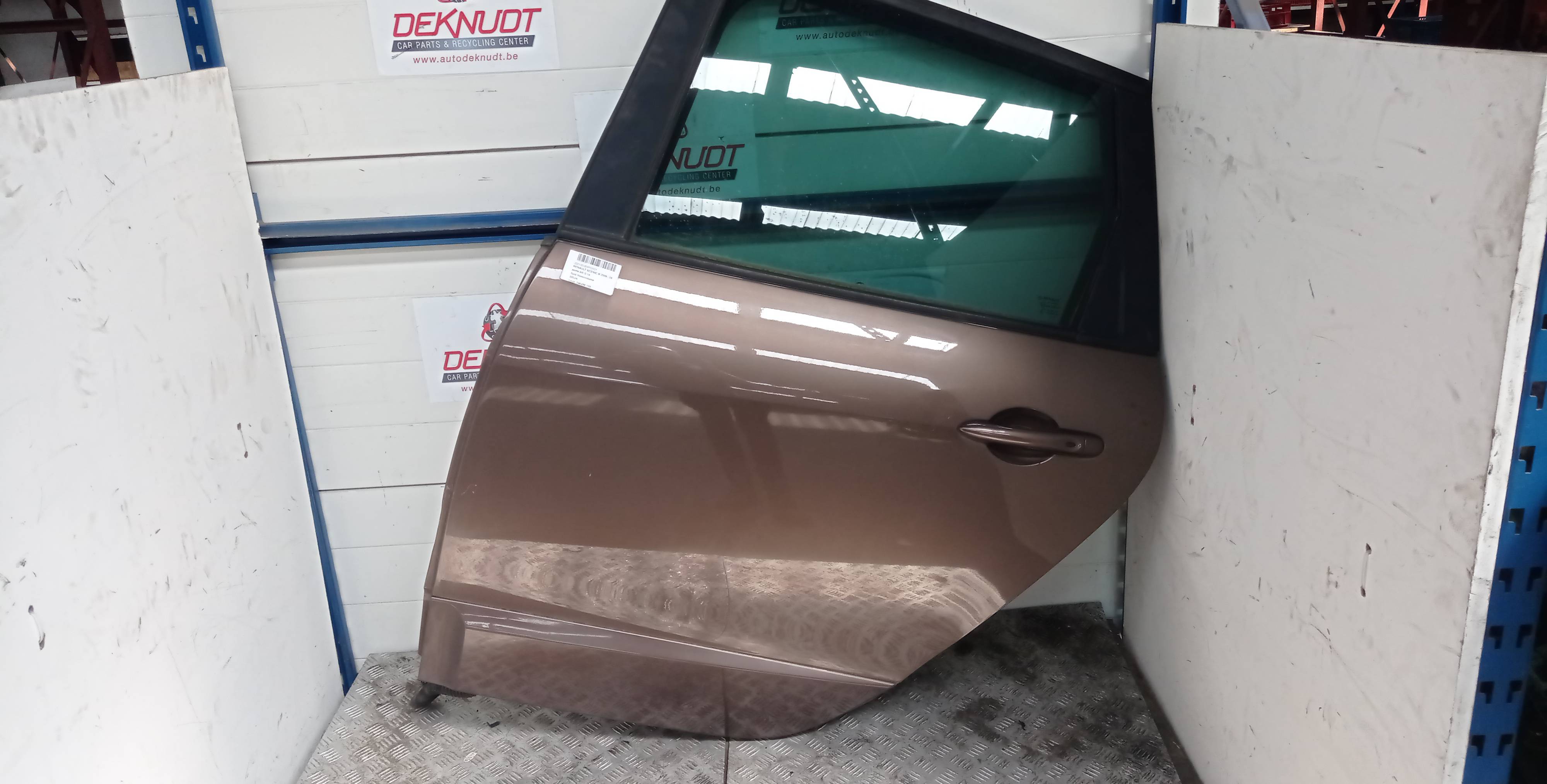 porte AR G Renault SCENIC III 2009 - 16