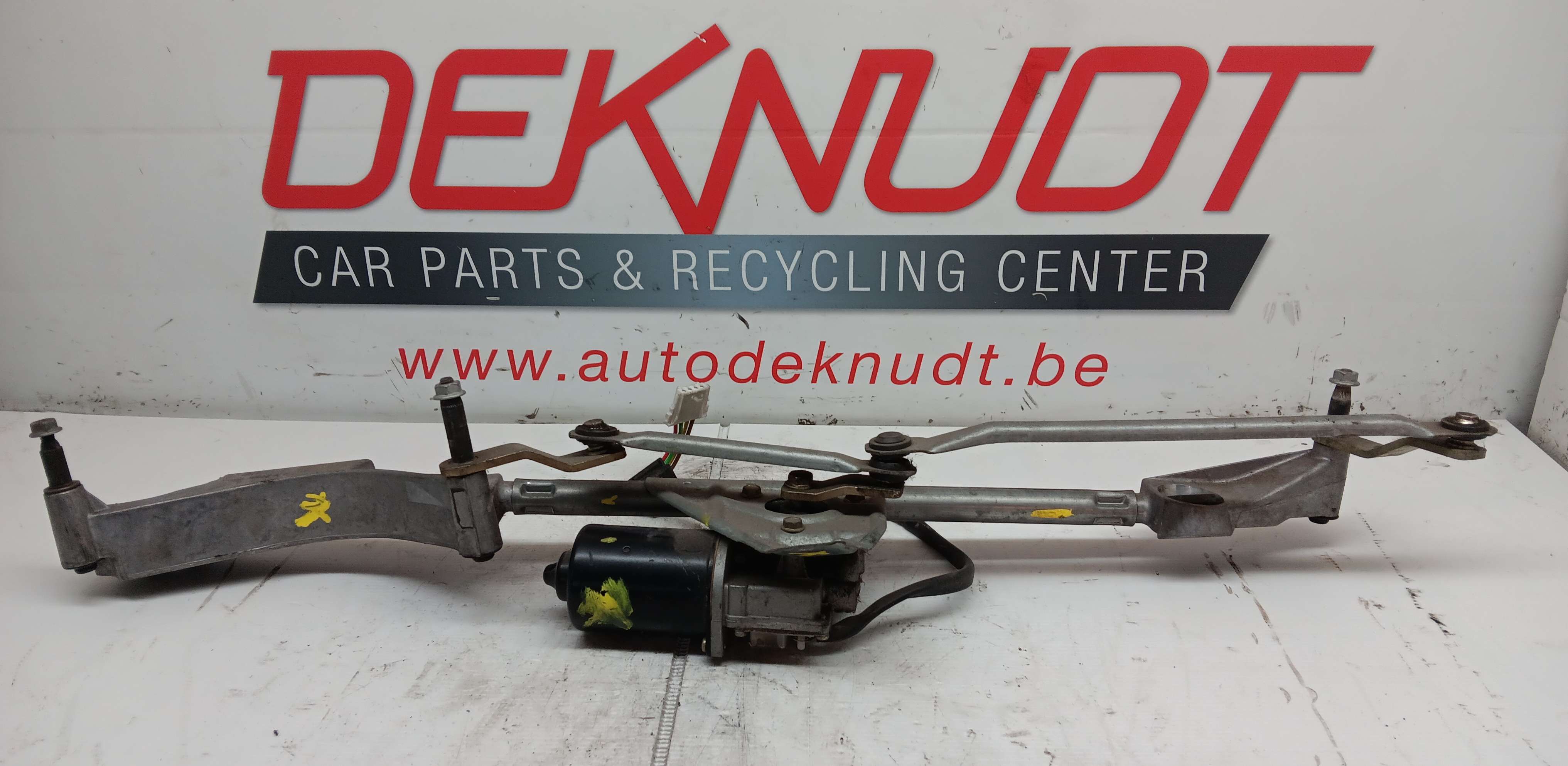 Moteur essui glace avant Mercedes-Benz C 203 2000 - 04