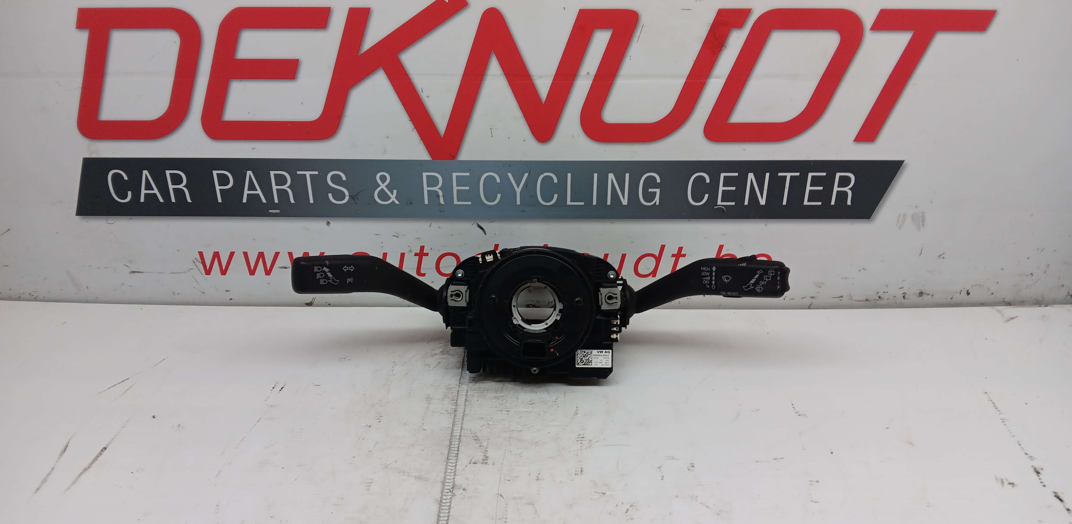 commodo Vw SCIROCO 2008 - 14