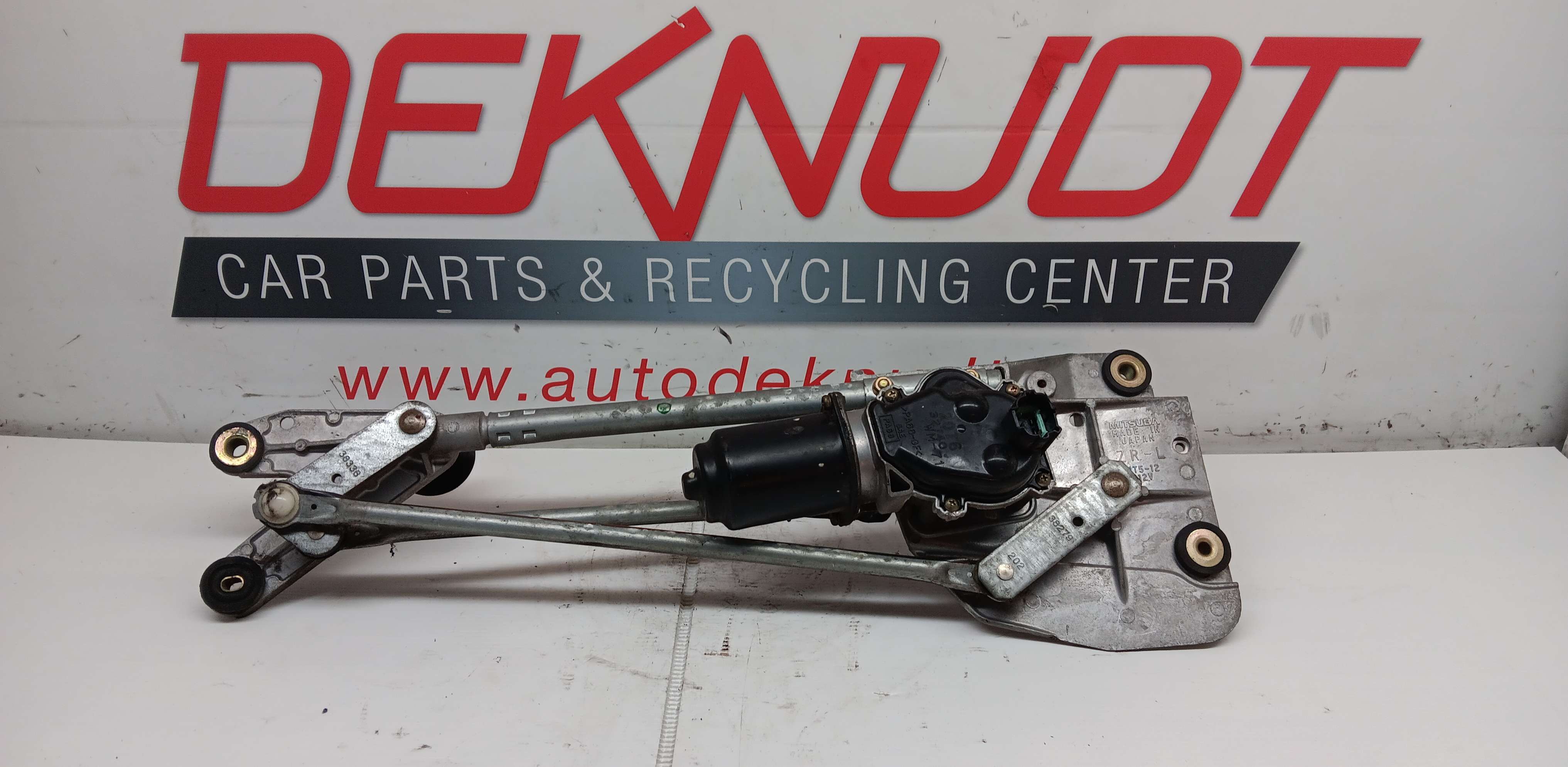 Moteur essui glace avant Nissan X-Trail