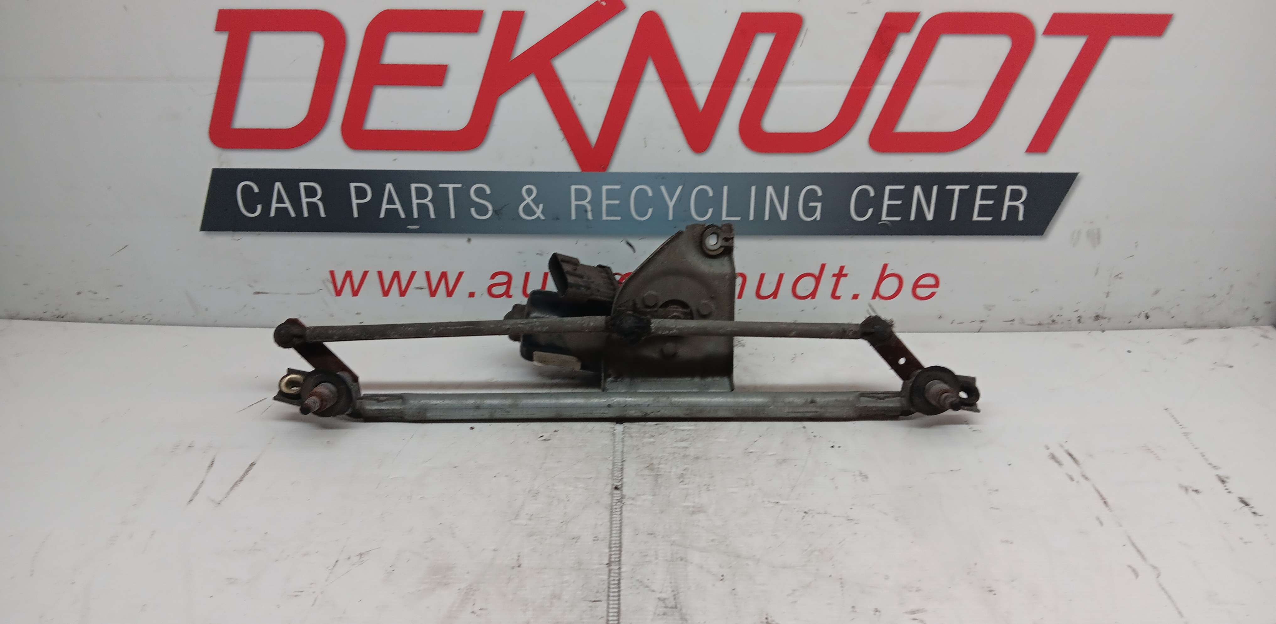 Moteur essui glace avant Opel CORSA B 1993 - 00