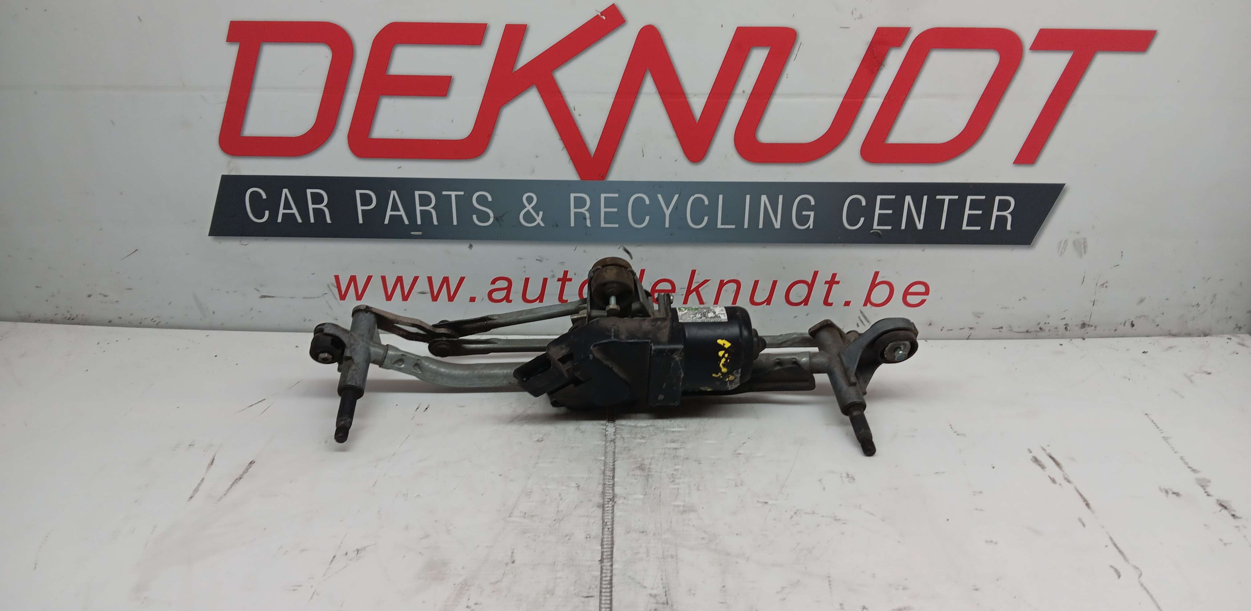 Moteur essui glace avant Peugeot 1007 2005 -09