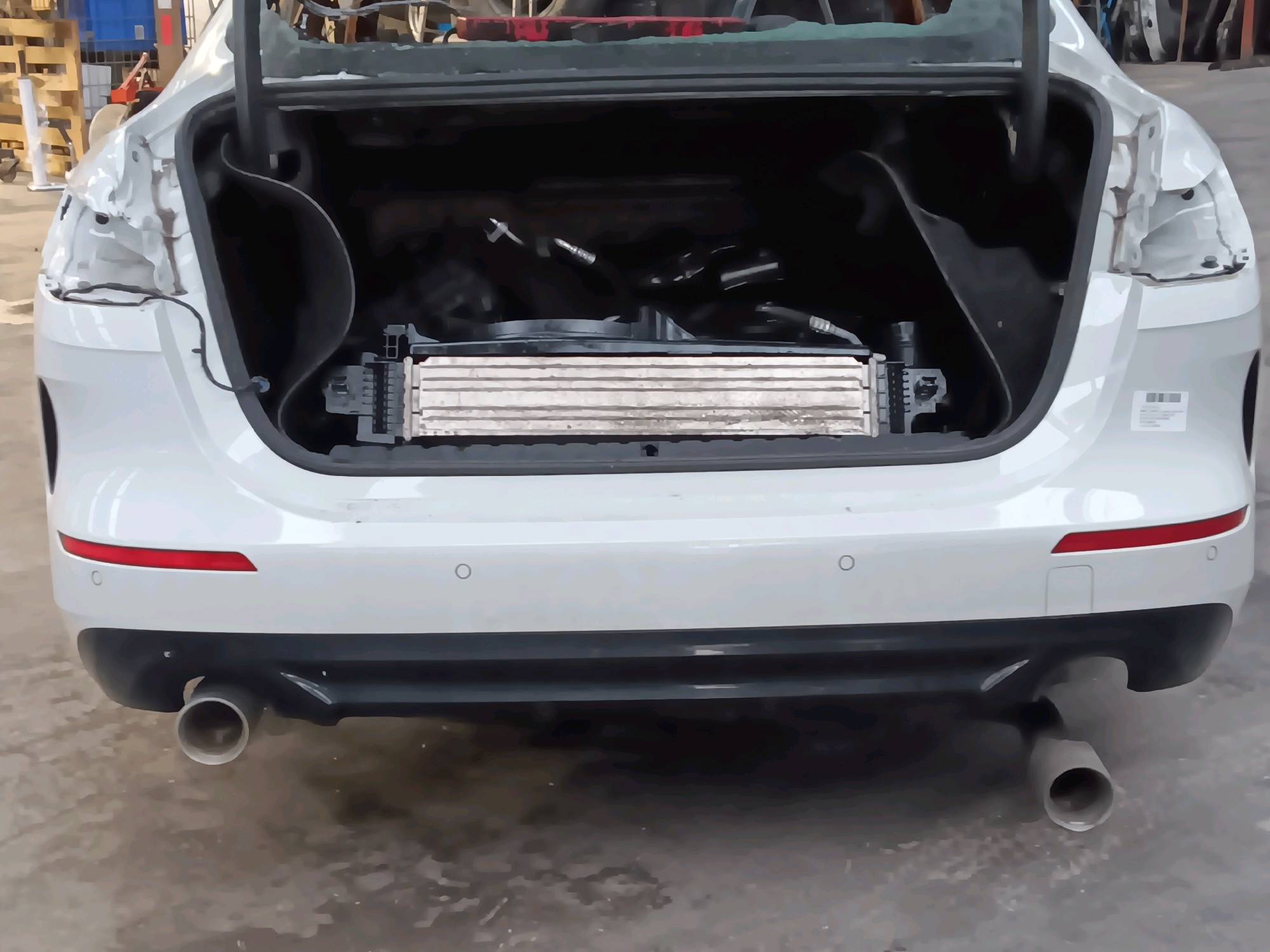 pare choc arr + capteurs Bmw S2 grand coupe F44