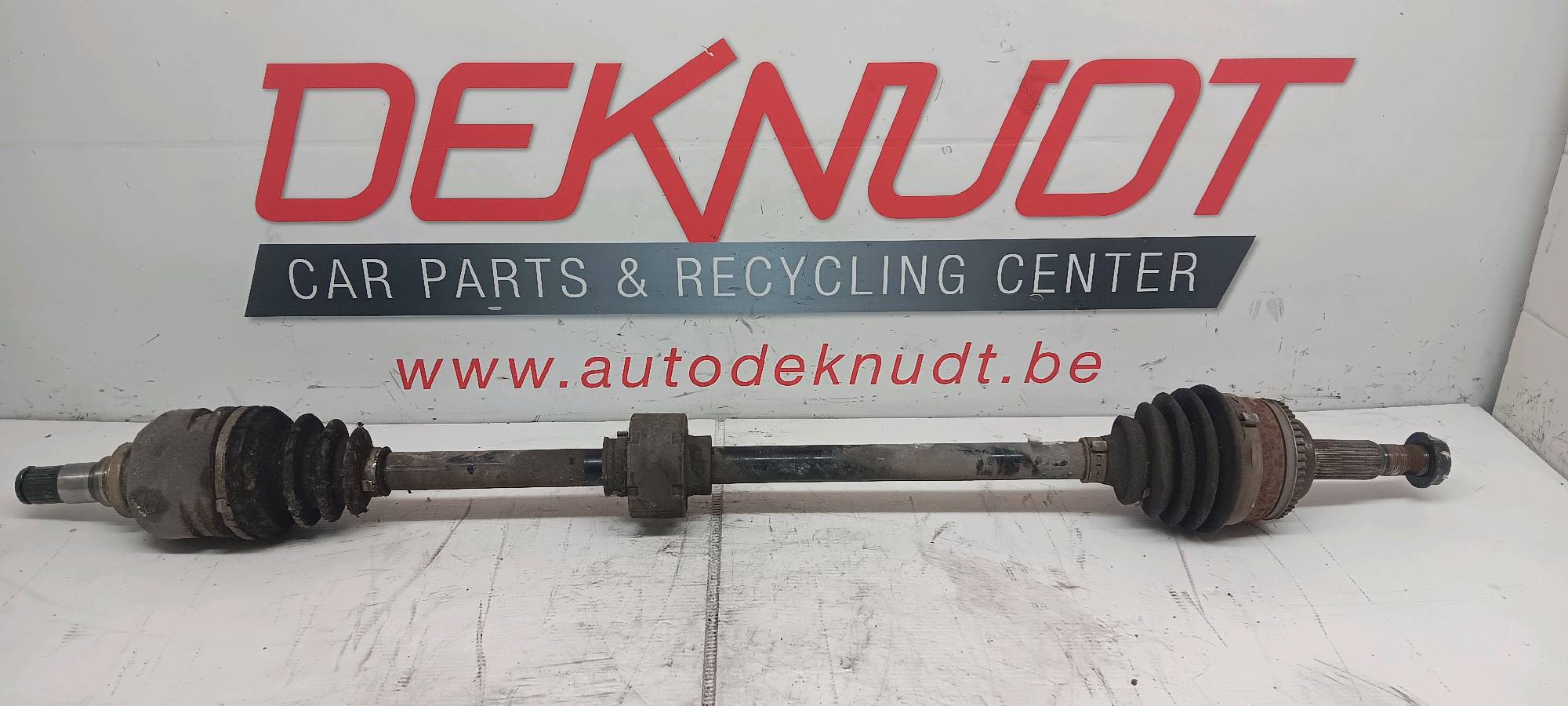 Kardan rechts Toyota AVENSIS I 1997 - 02