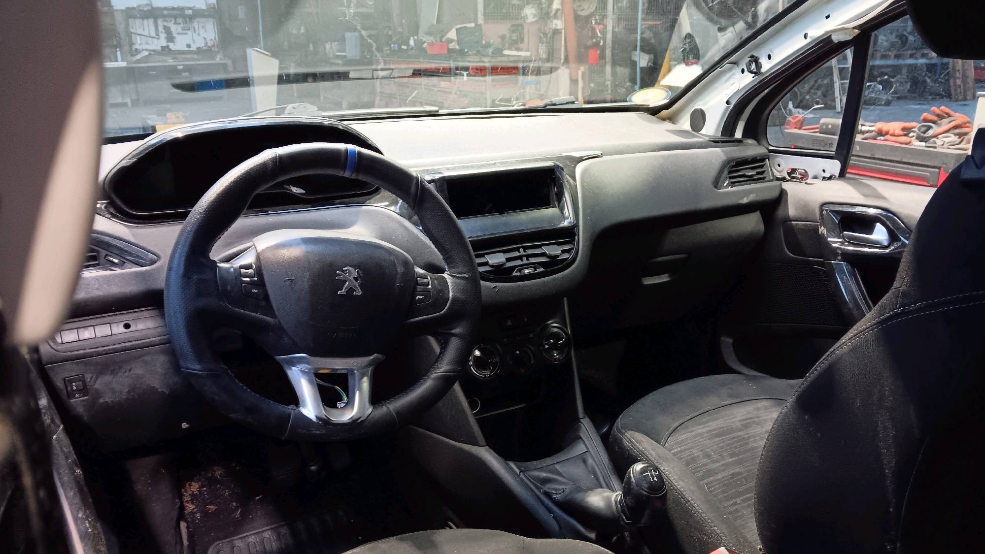 airbag chauffeur Peugeot 208 I 2012 - 2015