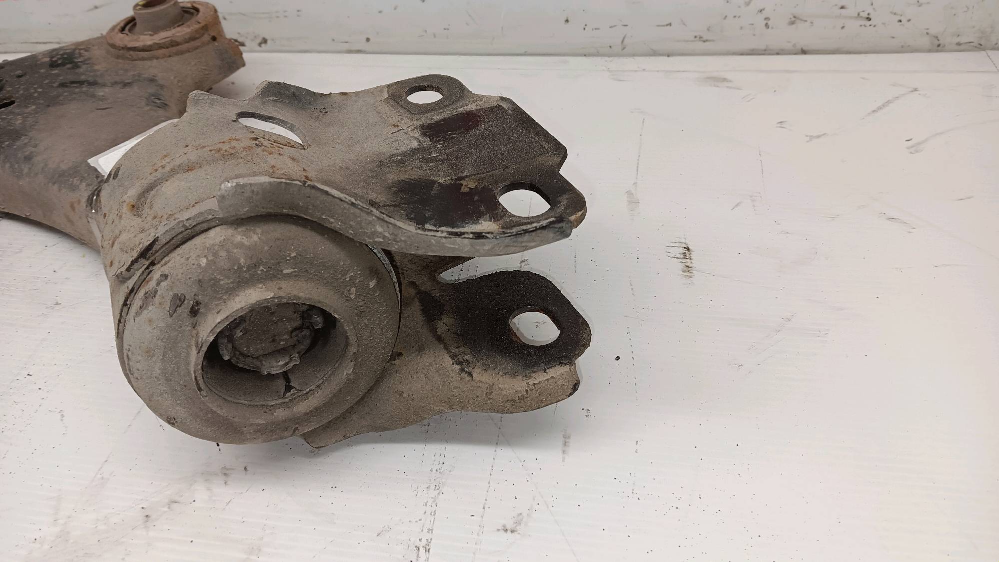 Draagarm links voor Volvo V 60 2010 -