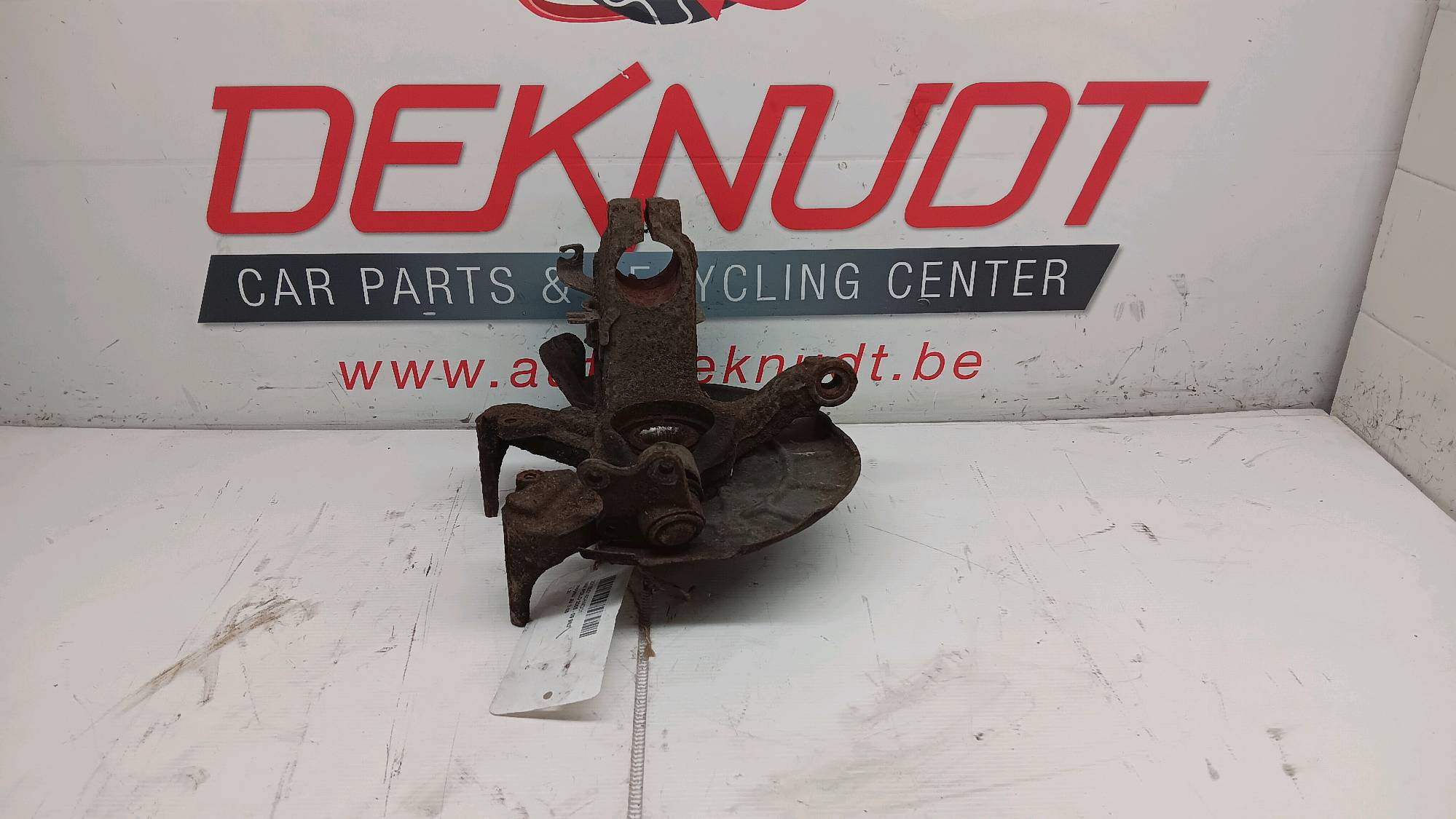 Fusee rechts voor Vw POLO 2005 - 09 9N3