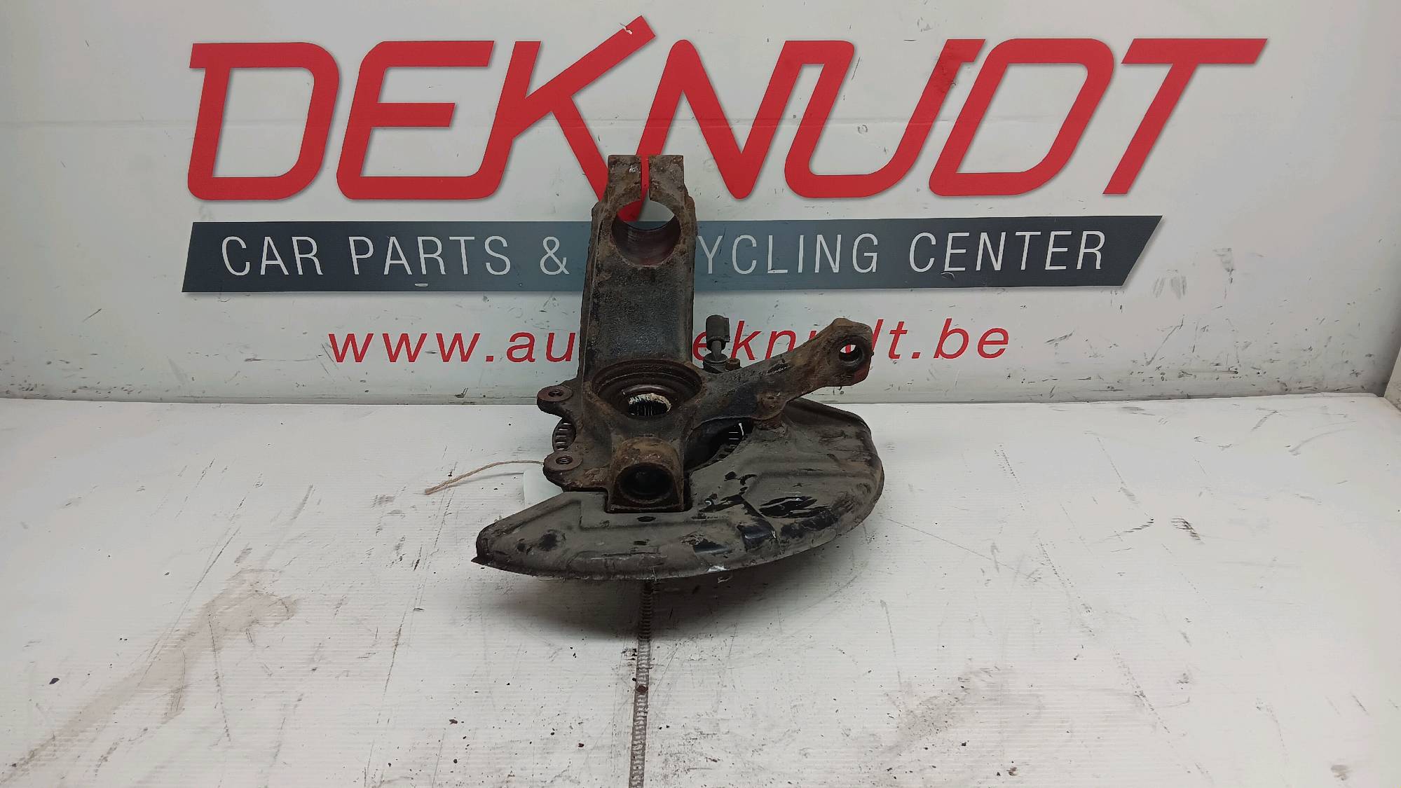 Fusee rechts voor Audi TT 8N 1998 - 06
