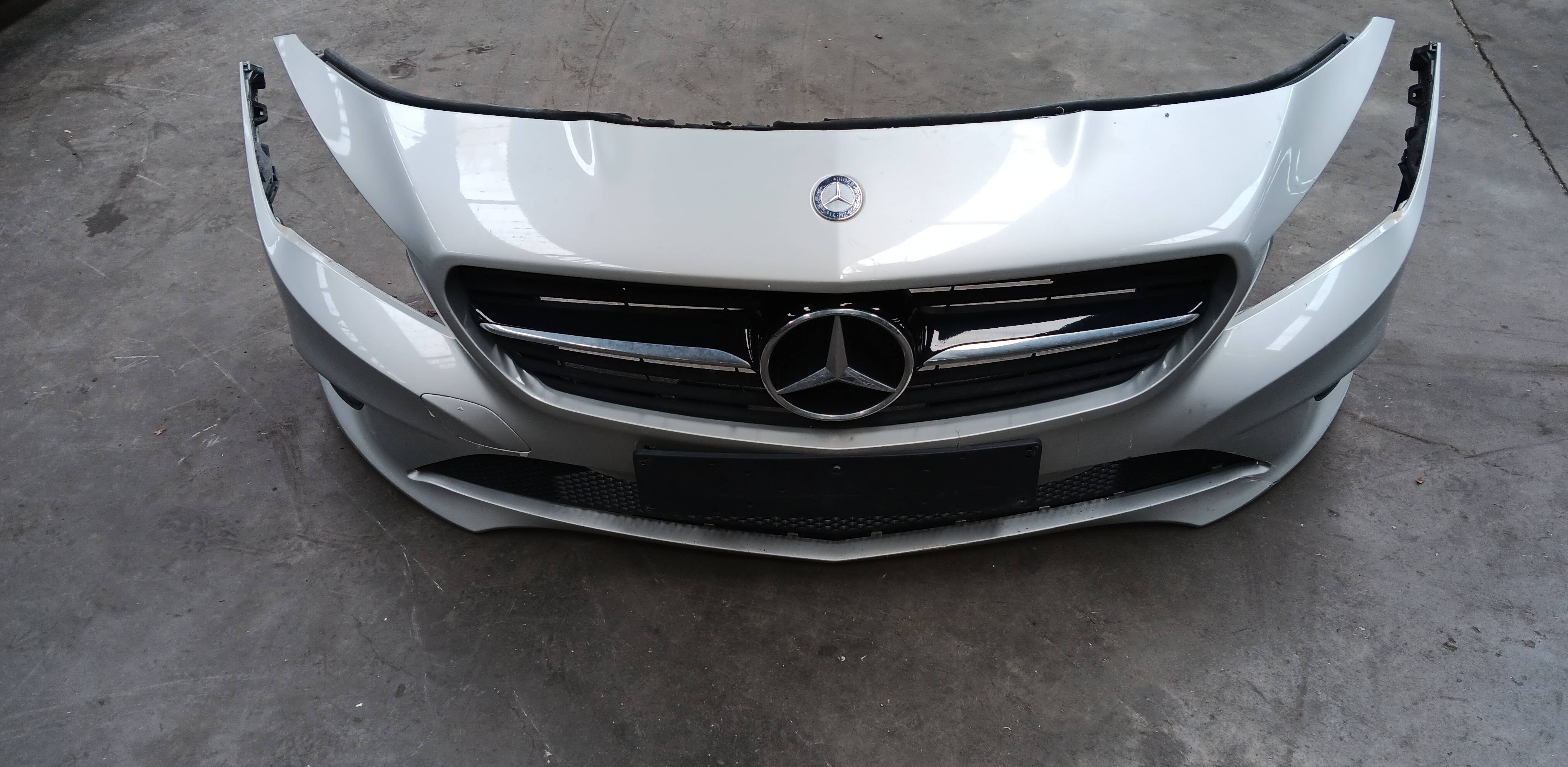 pare choc avant Mercedes-Benz CLA 117 2013 - 16