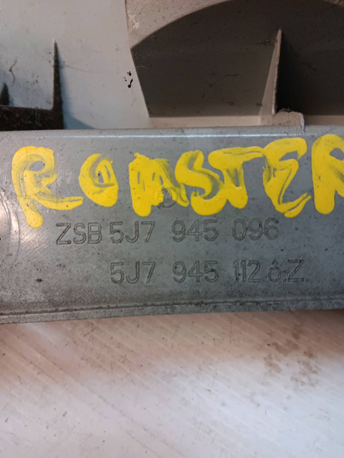 feu ARD Skoda ROOMSTER I 2006 - 10