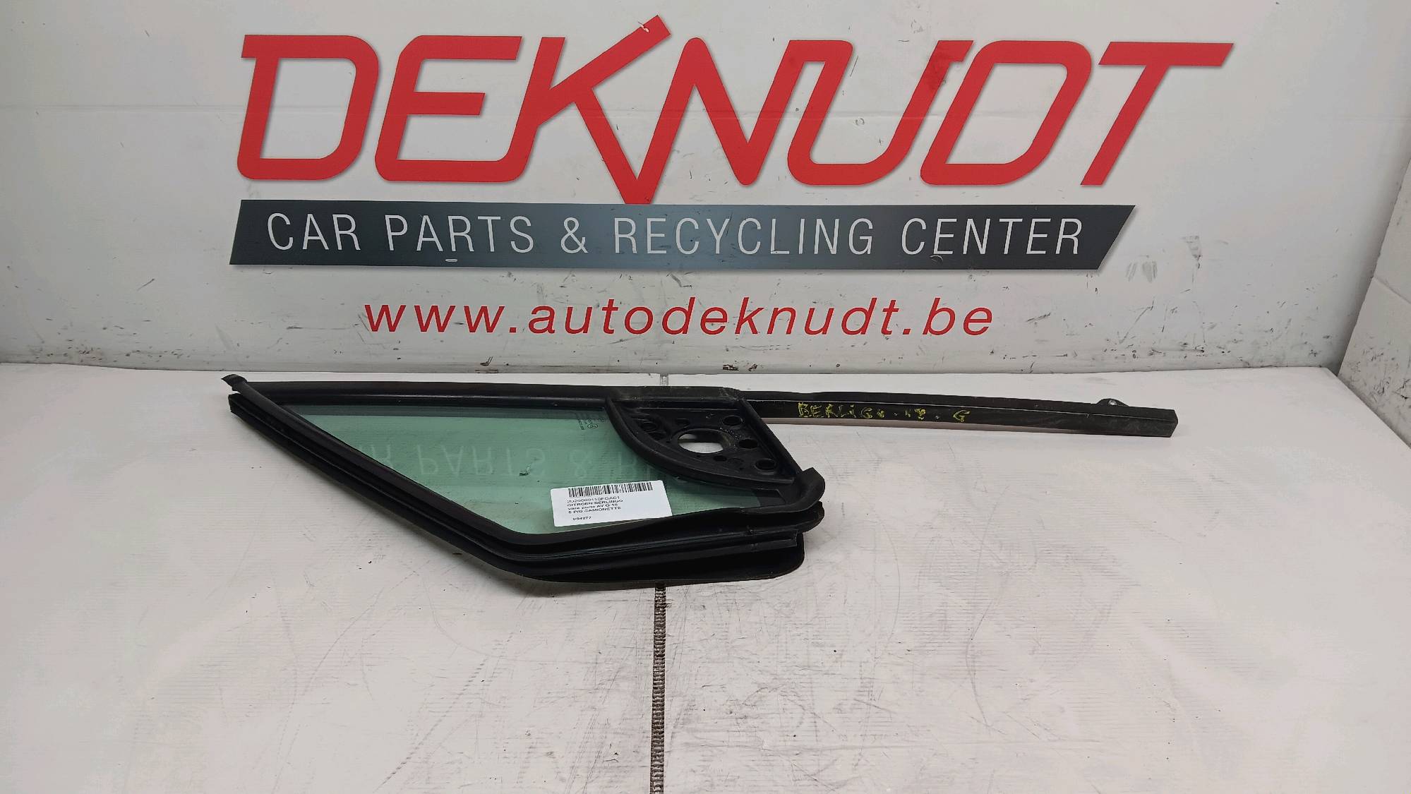 vitre porte AV G Citroen BERLINGO II 2008 - 18
