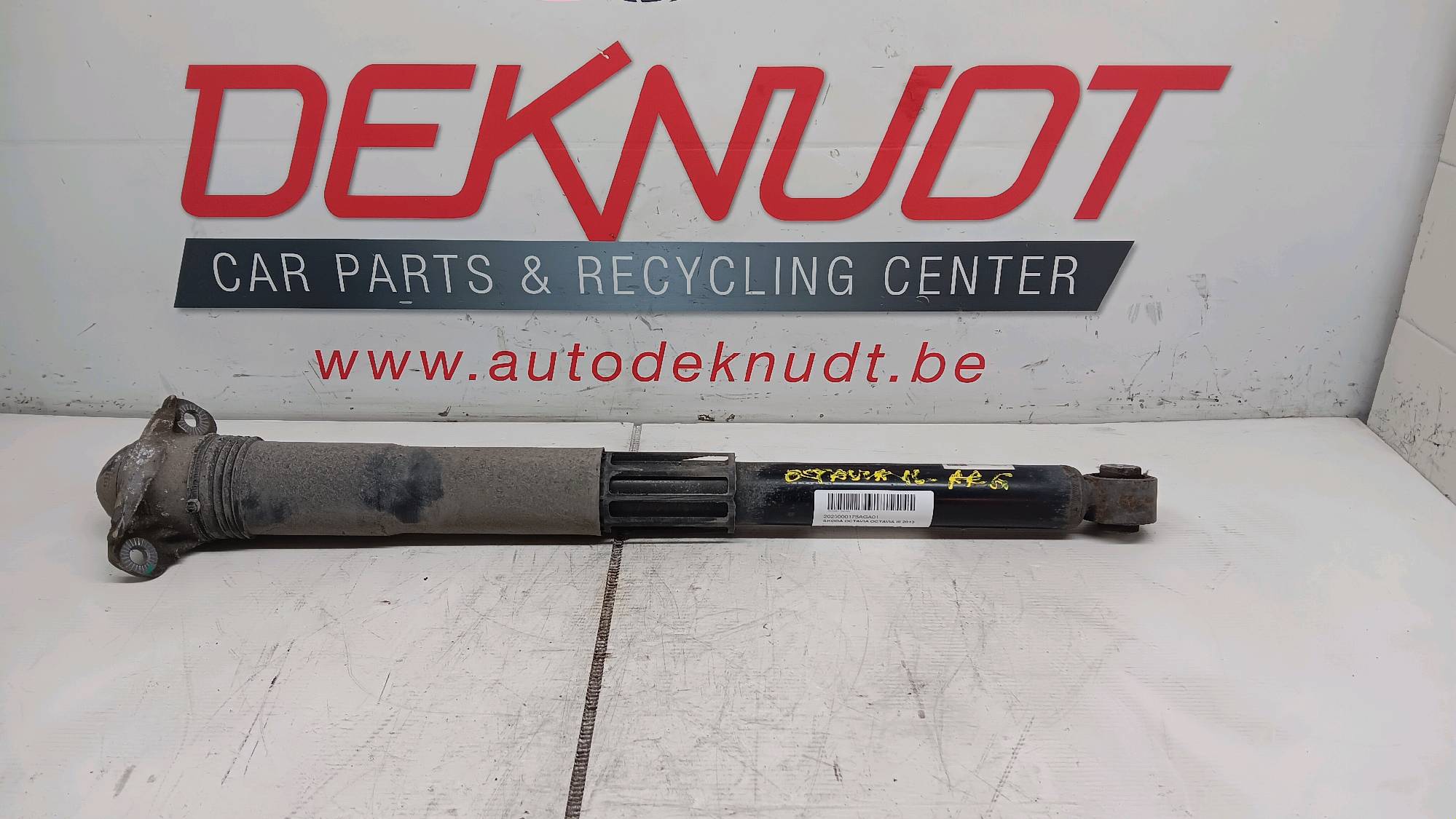 Veerpoot links achter Skoda OCTAVIA III 2013 -