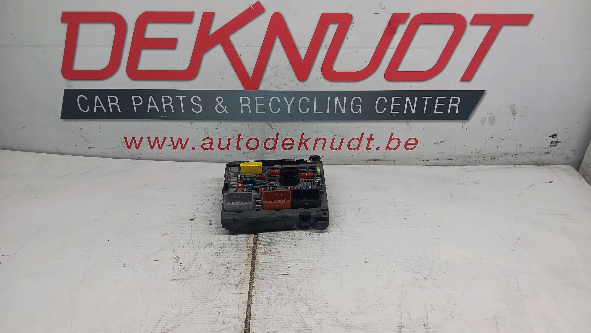 boite à fusible Peugeot PARTNER II 2008 - 18