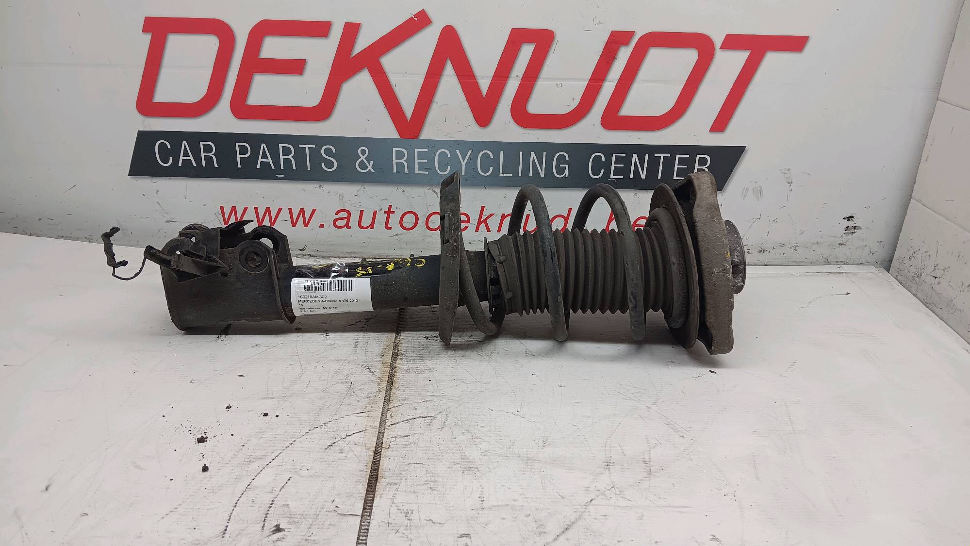 Mc Pherson links voor Mercedes-Benz A 176 2012 - 15