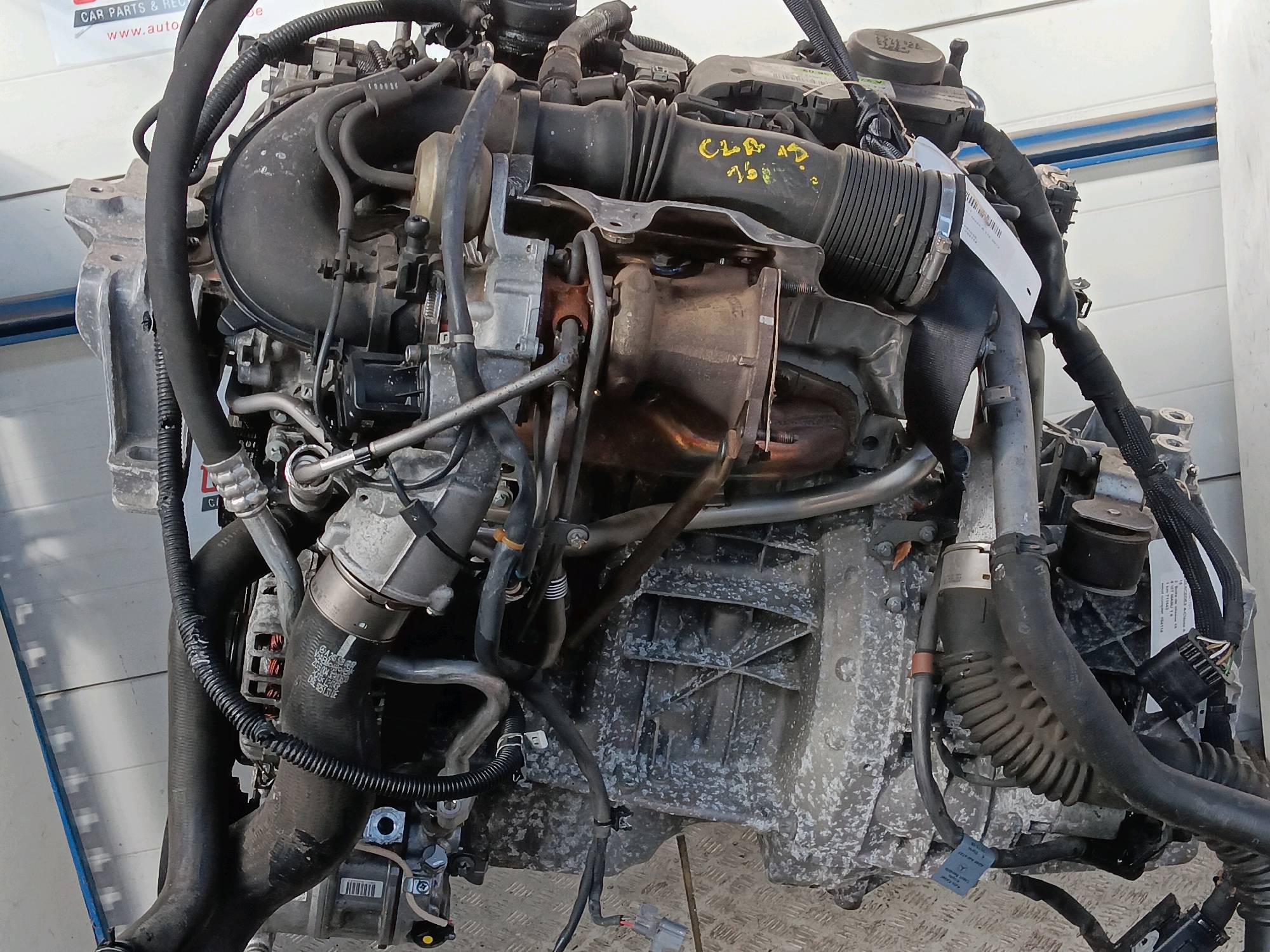 1. Motor Mercedes-Benz A 176 2012 - 15