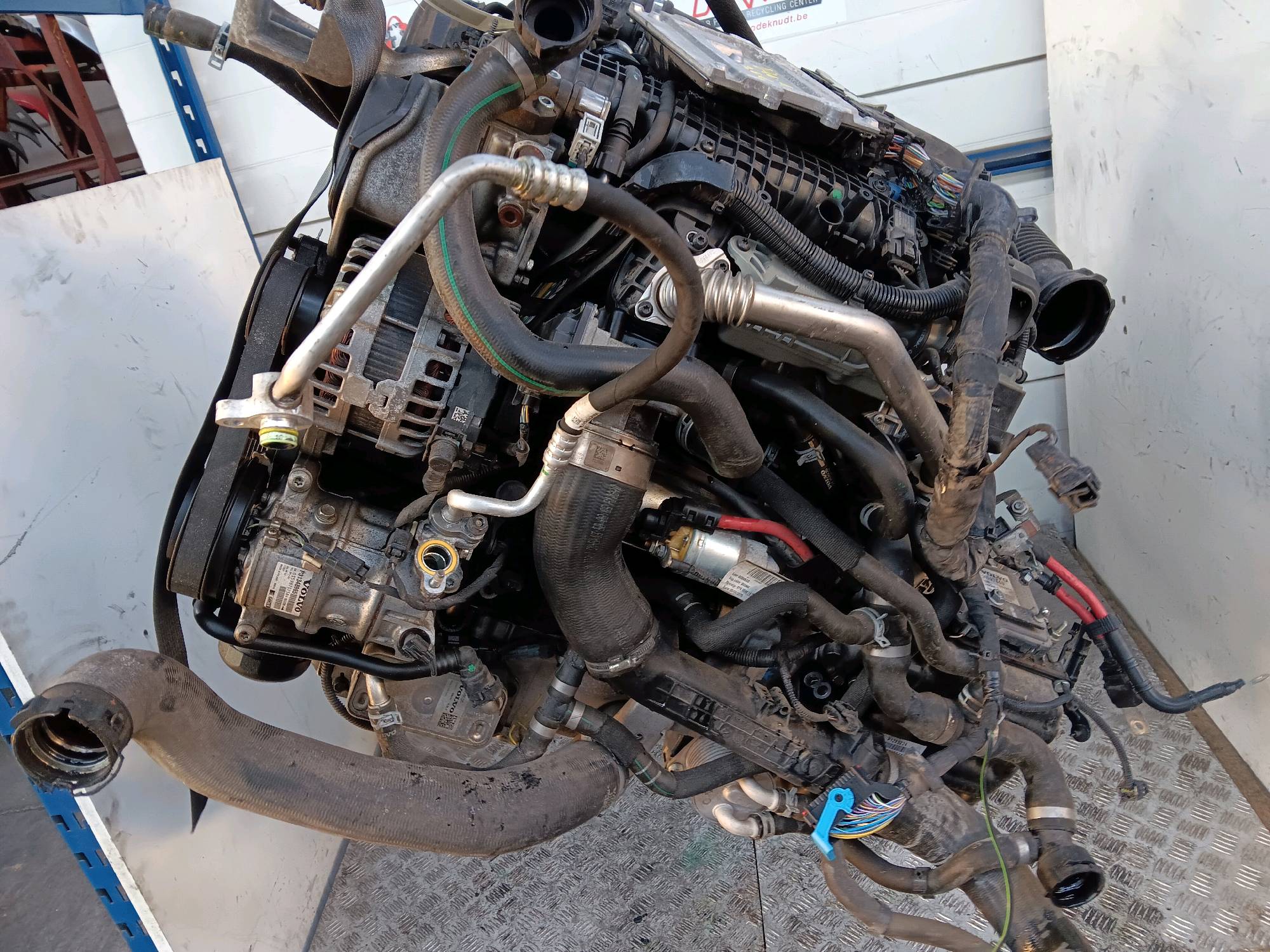 1. Motor Volvo V 40 II 2012 - 19